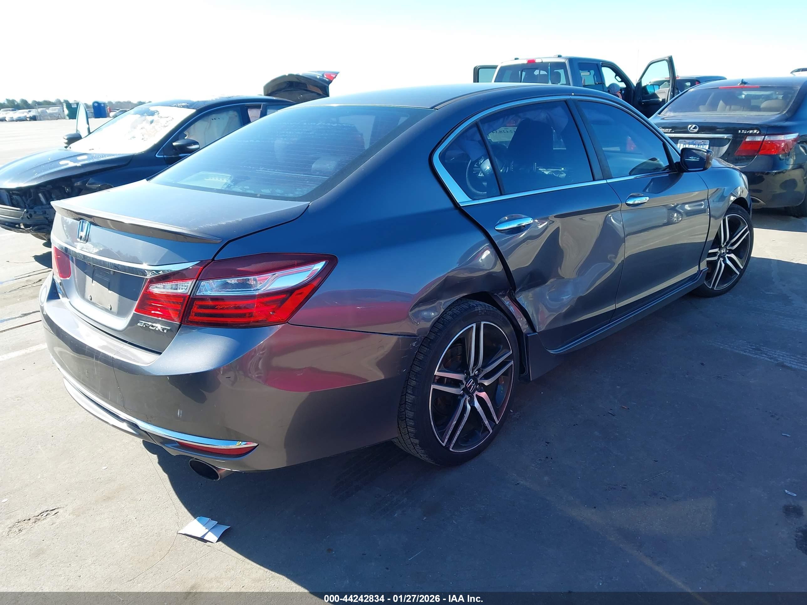 HONDA ACCORD image 4
