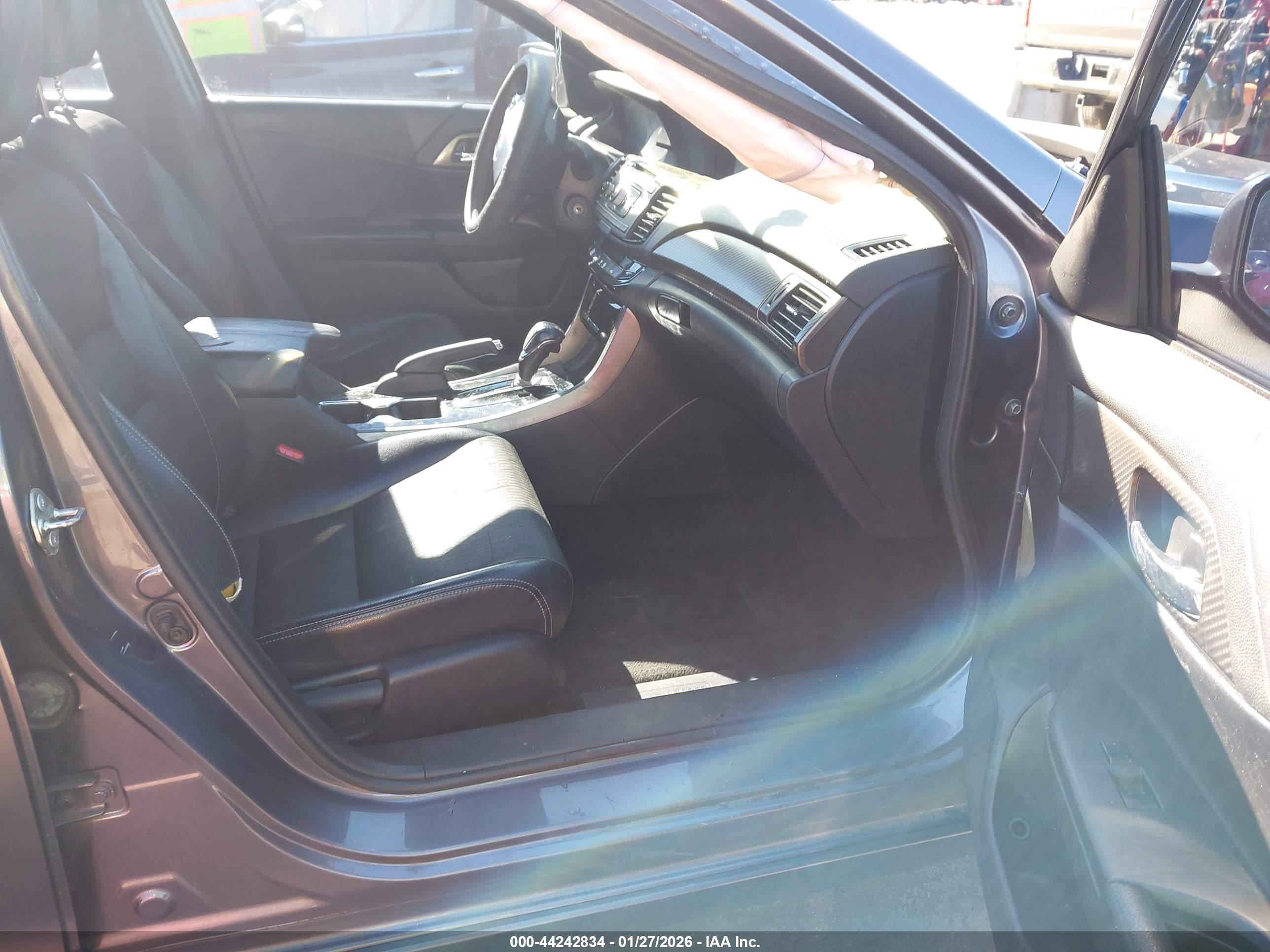 HONDA ACCORD image 5
