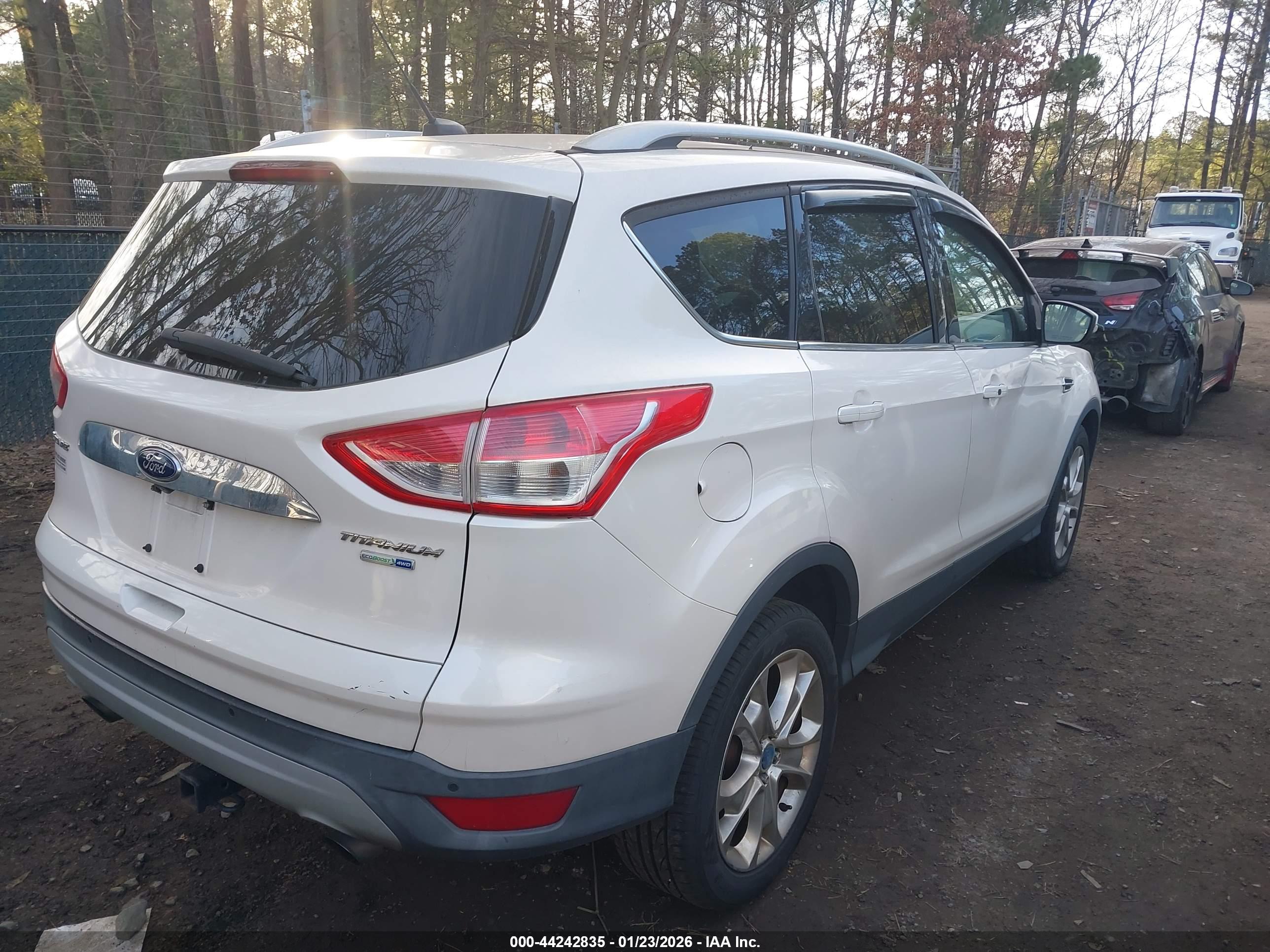 FORD ESCAPE image 4