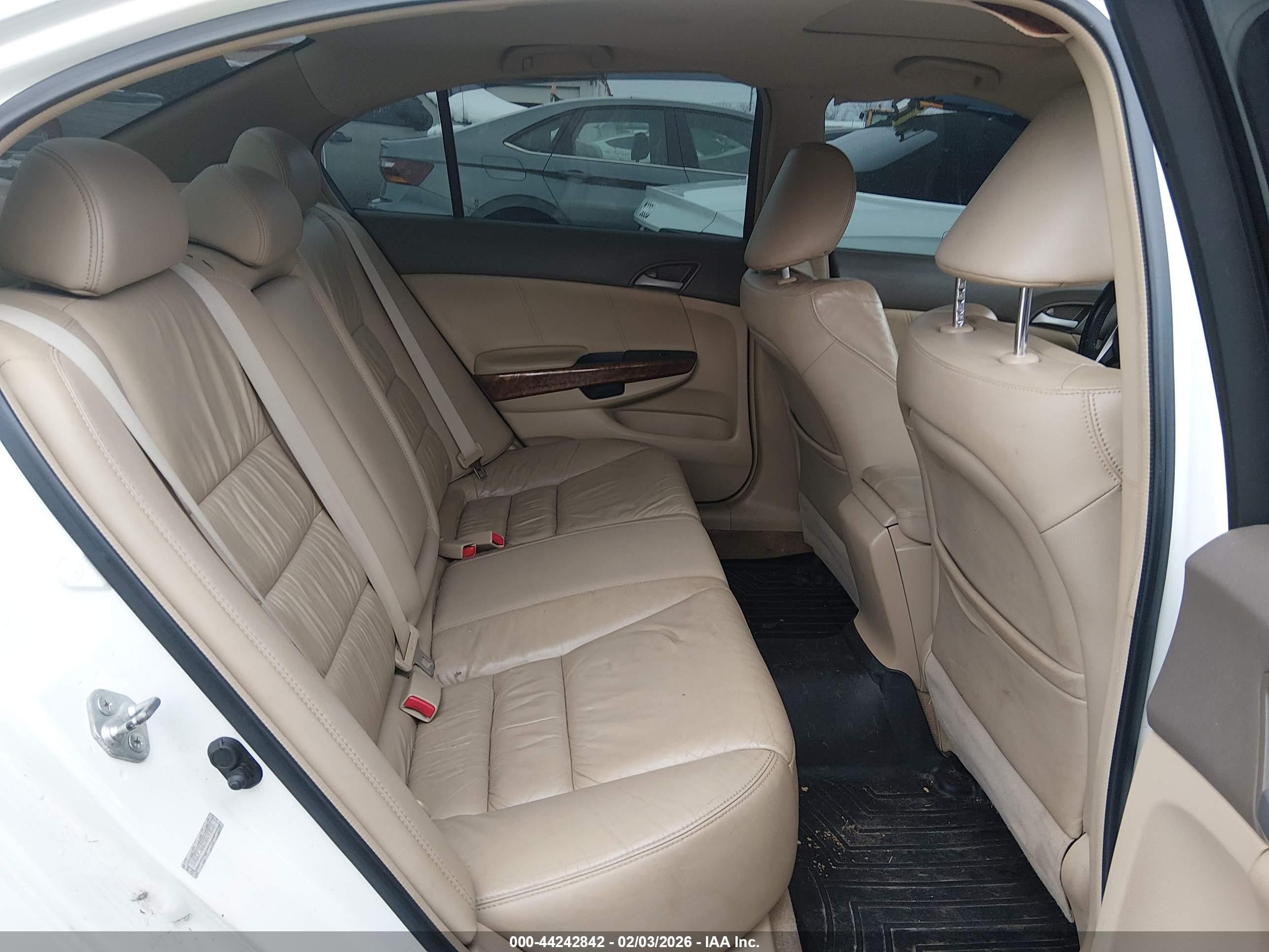 HONDA ACCORD image 8