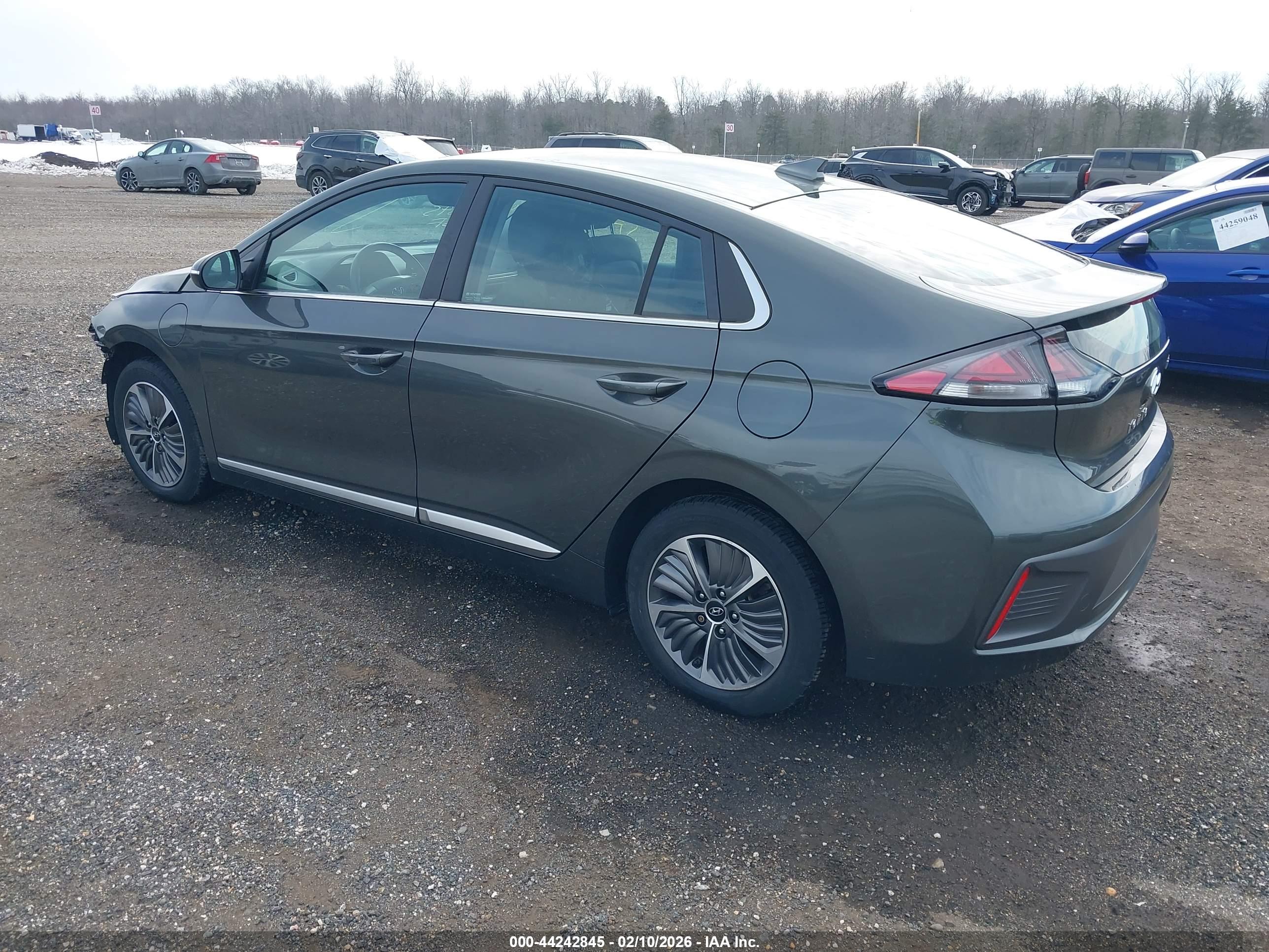 HYUNDAI IONIQ image 3