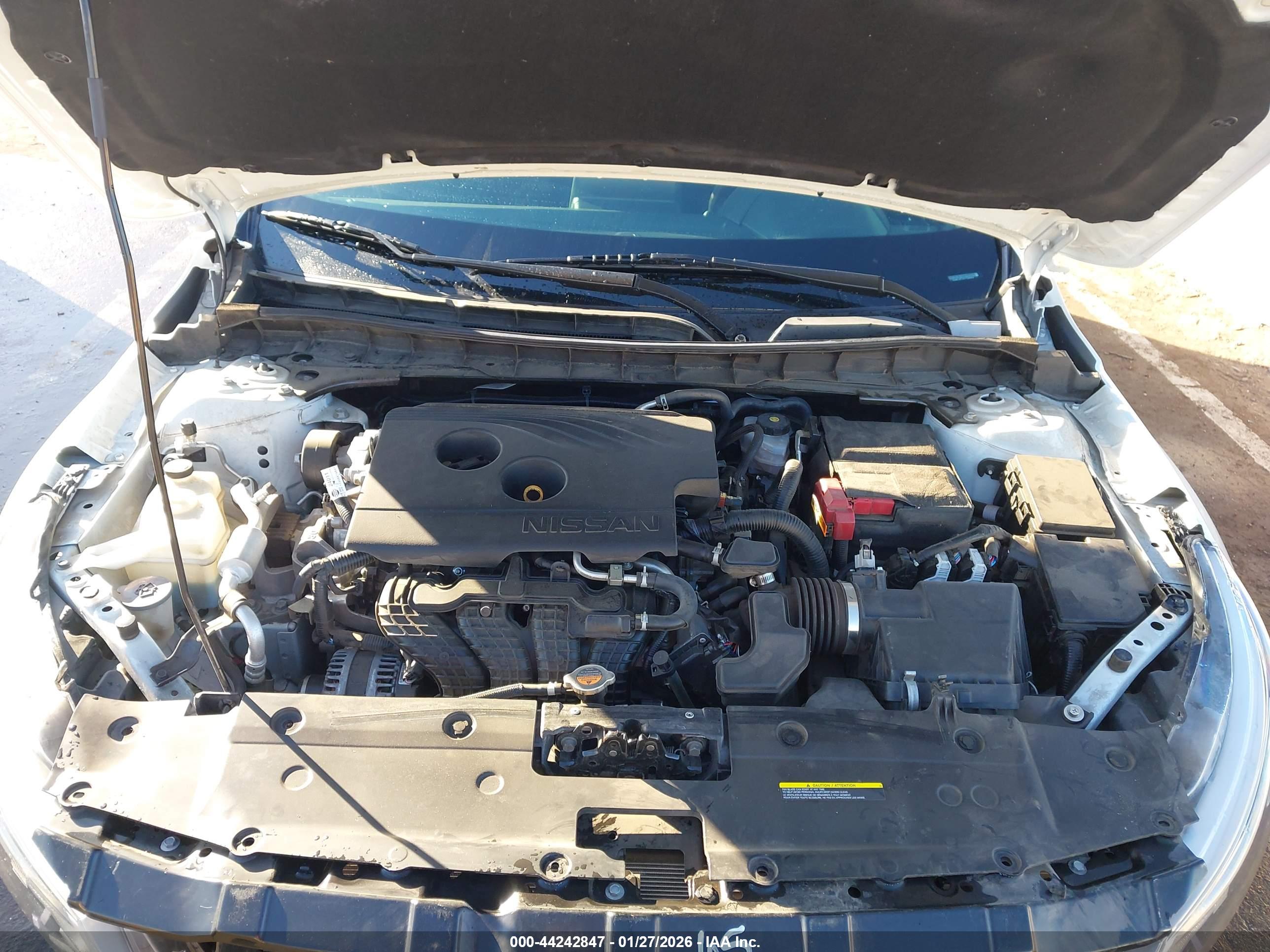 NISSAN ALTIMA image 10