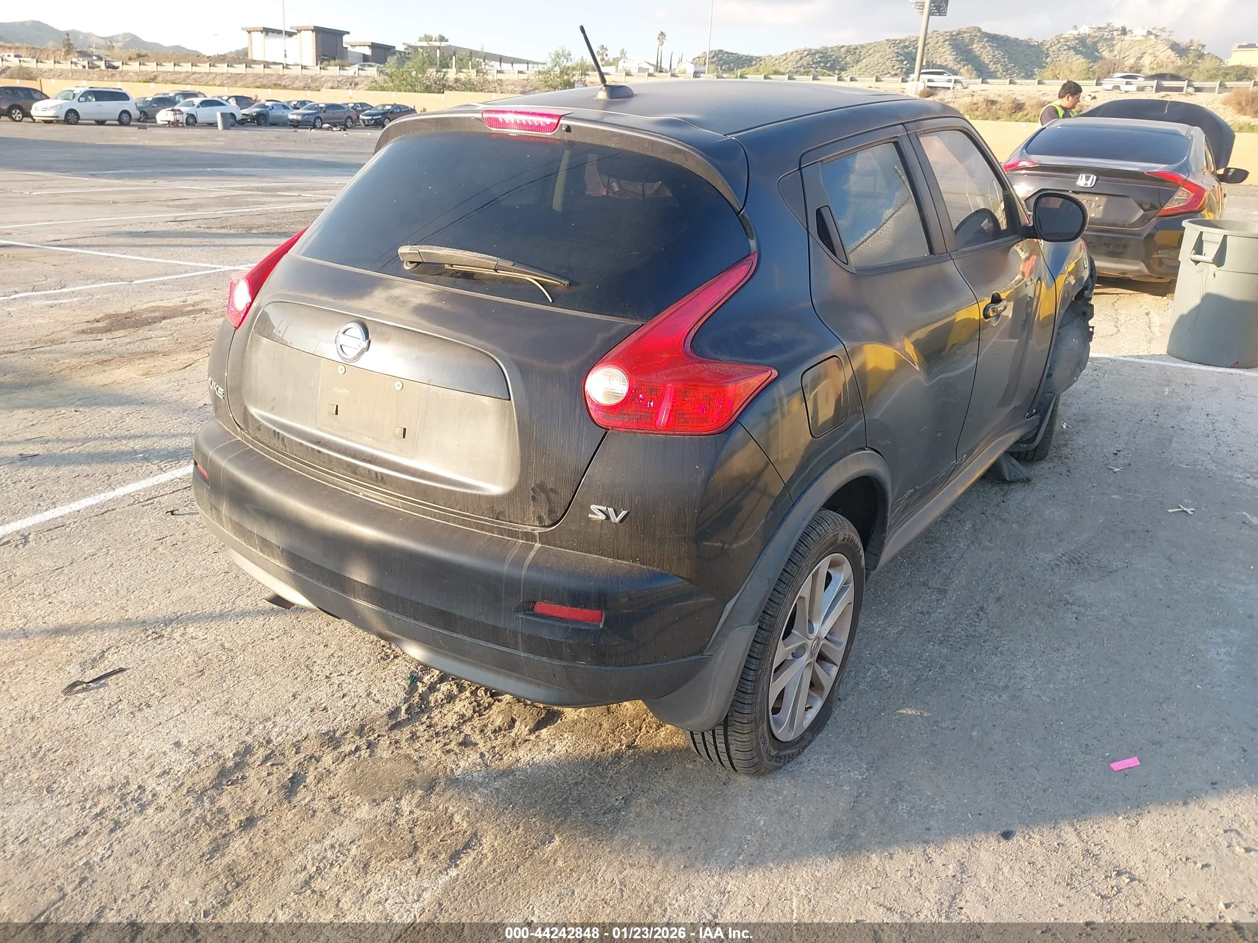 NISSAN JUKE image 4