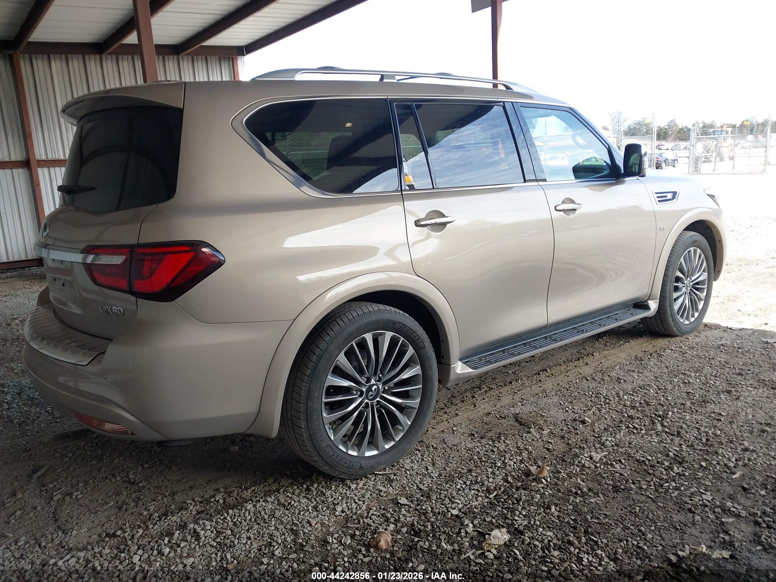INFINITI QX80 image 4