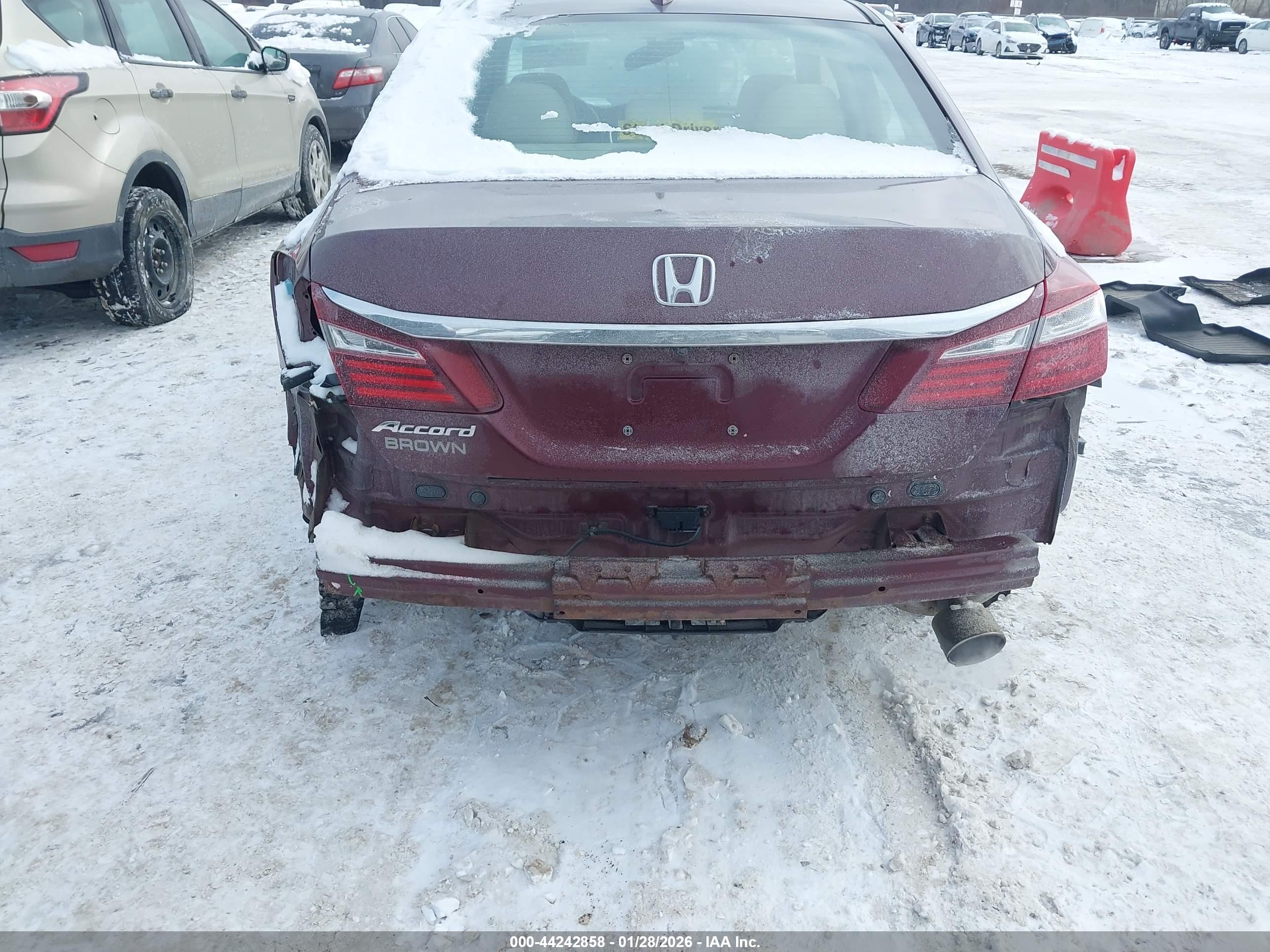 HONDA ACCORD image 6