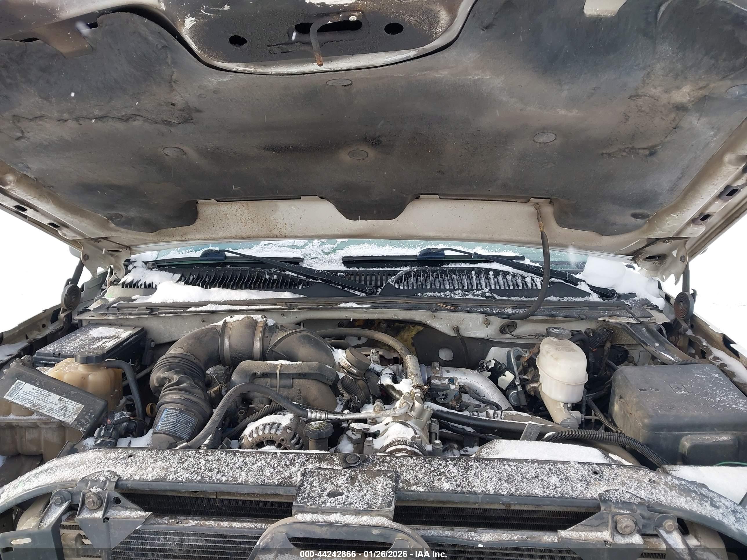CHEVROLET SILVERADO image 10
