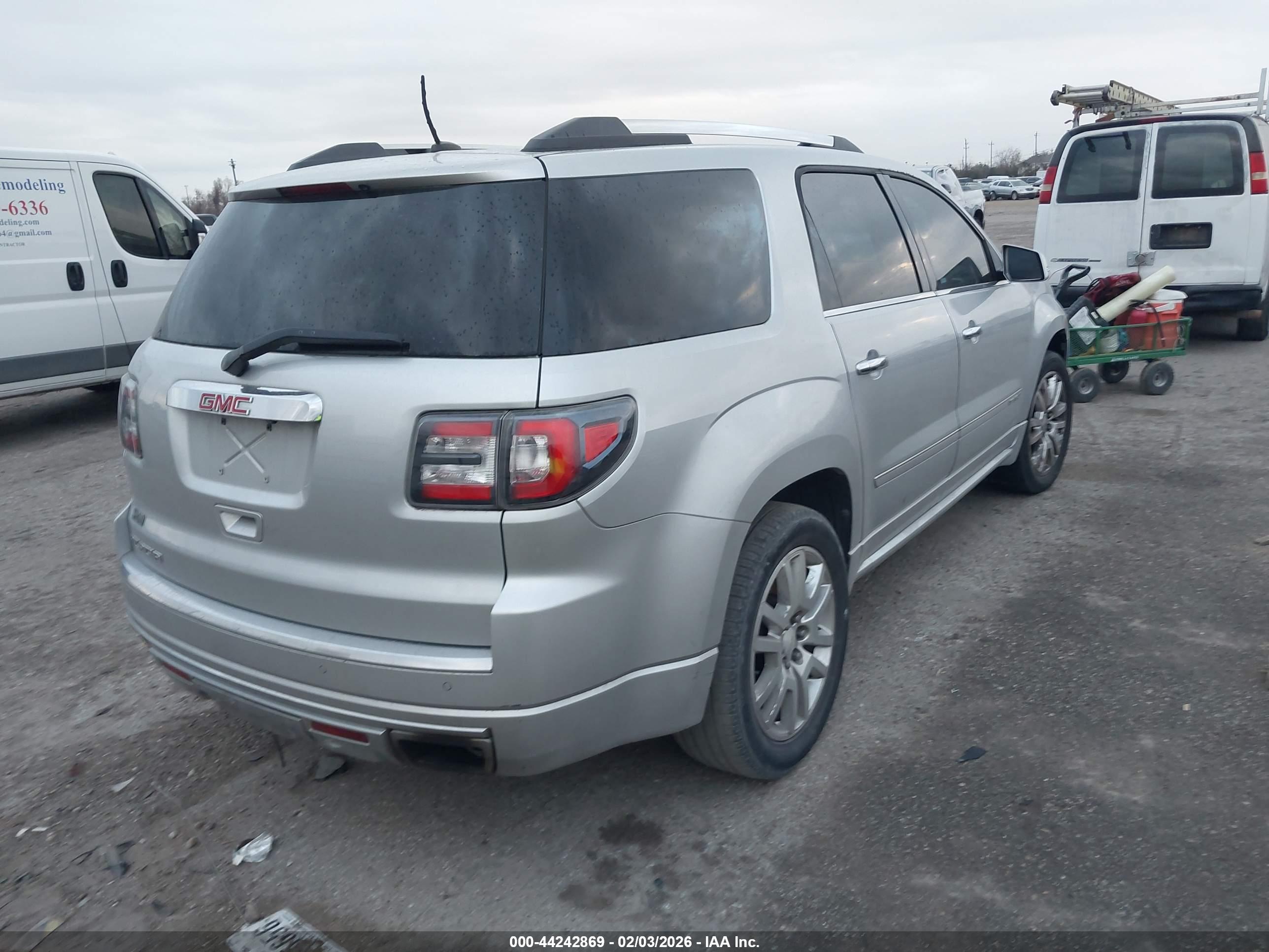 GMC ACADIA image 4