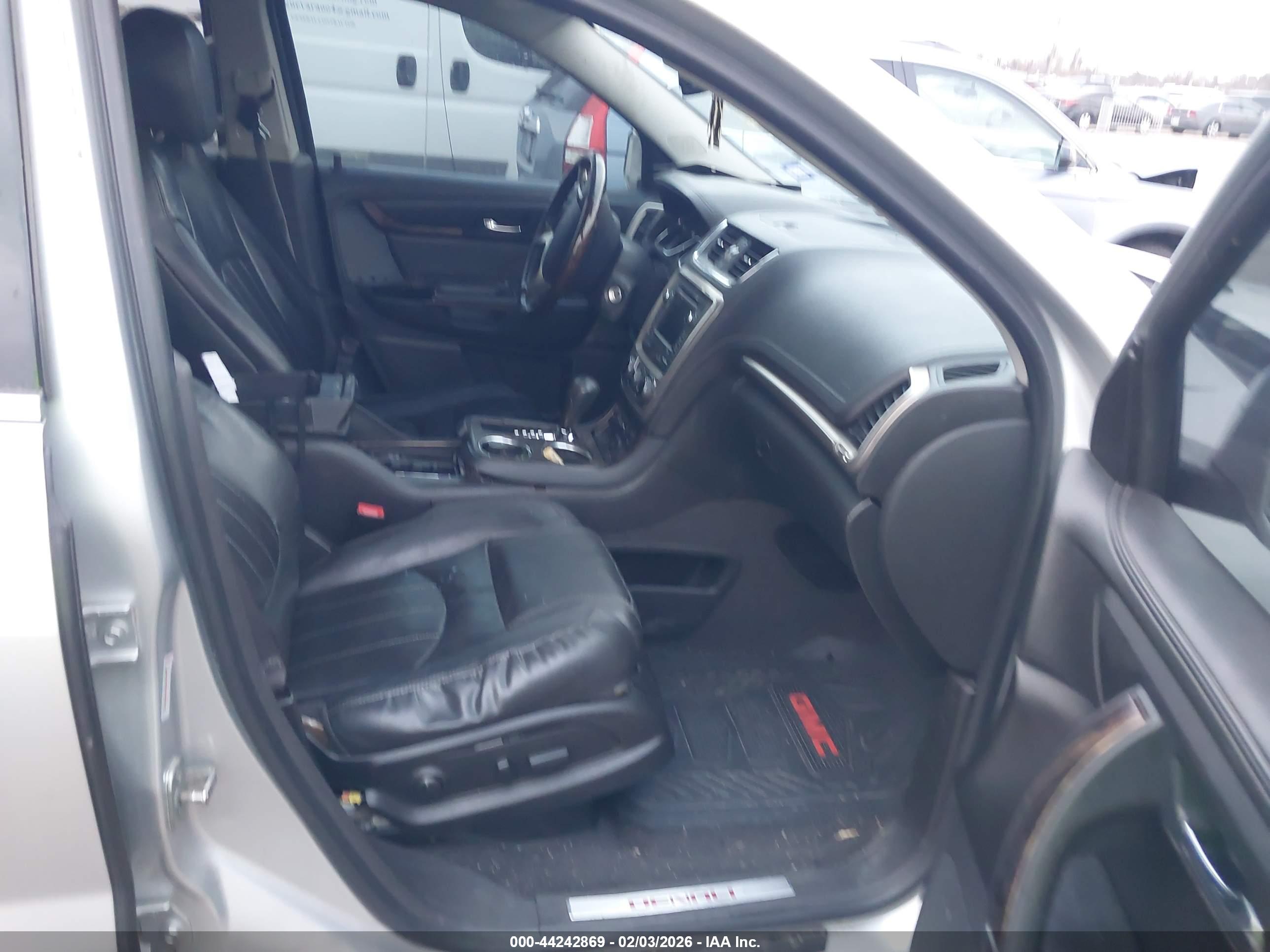 GMC ACADIA image 5