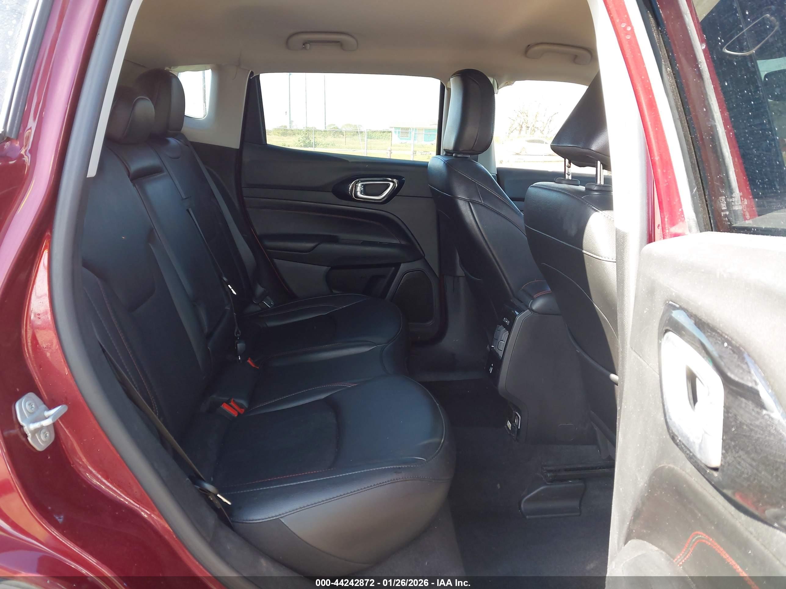 JEEP COMPASS image 8