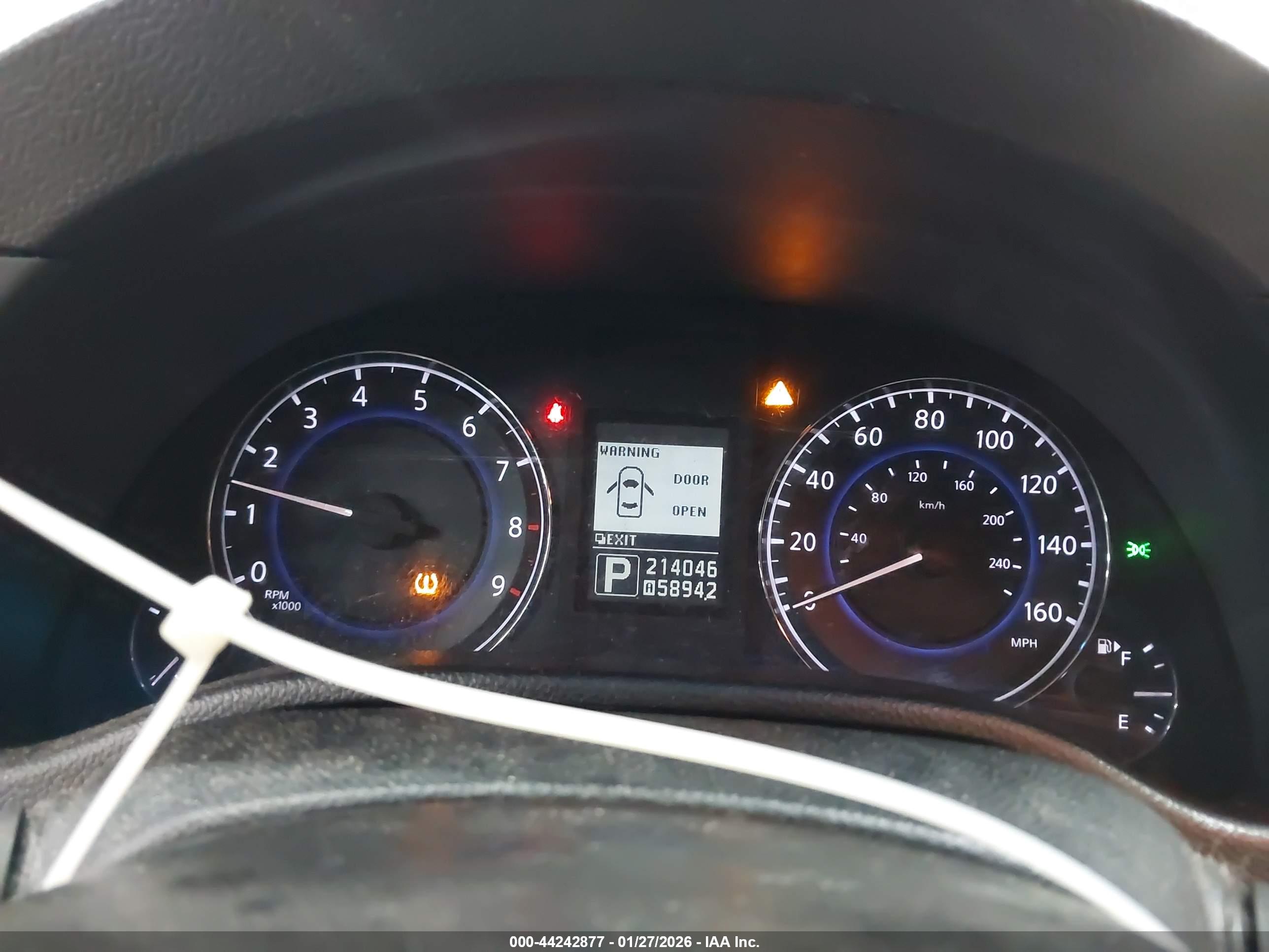 INFINITI G37 image 7