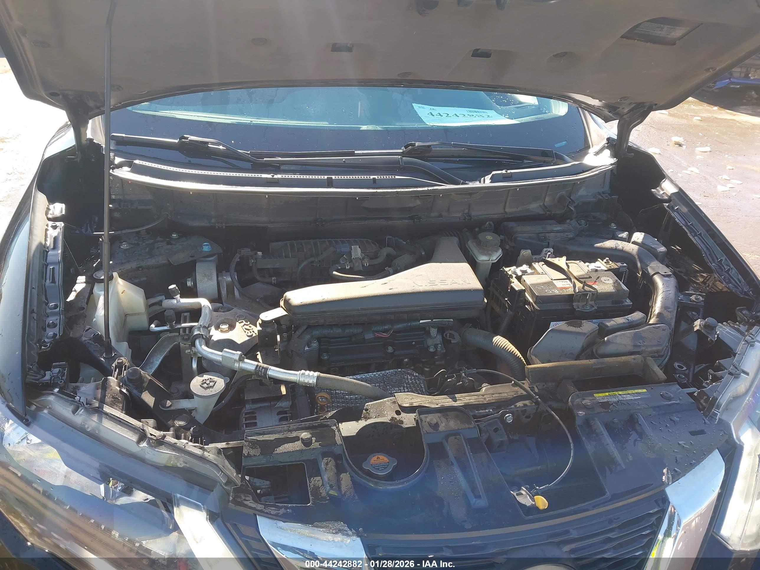 NISSAN ROGUE image 10