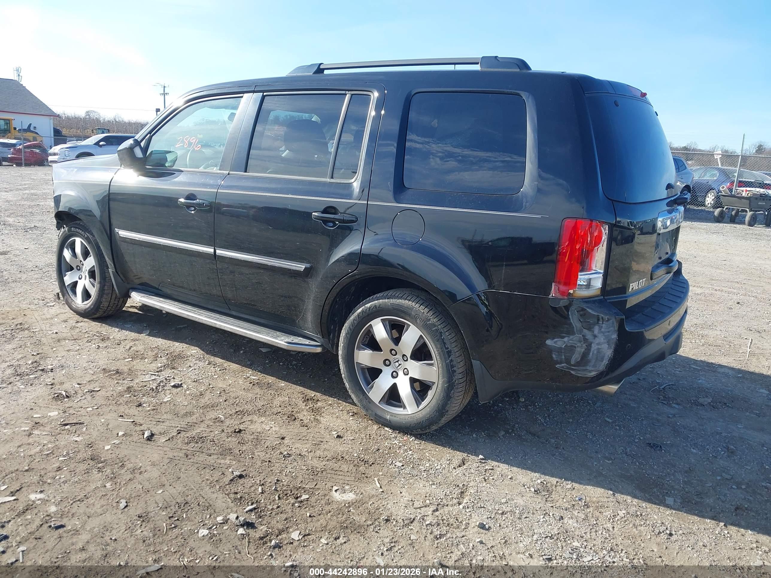 HONDA PILOT image 3