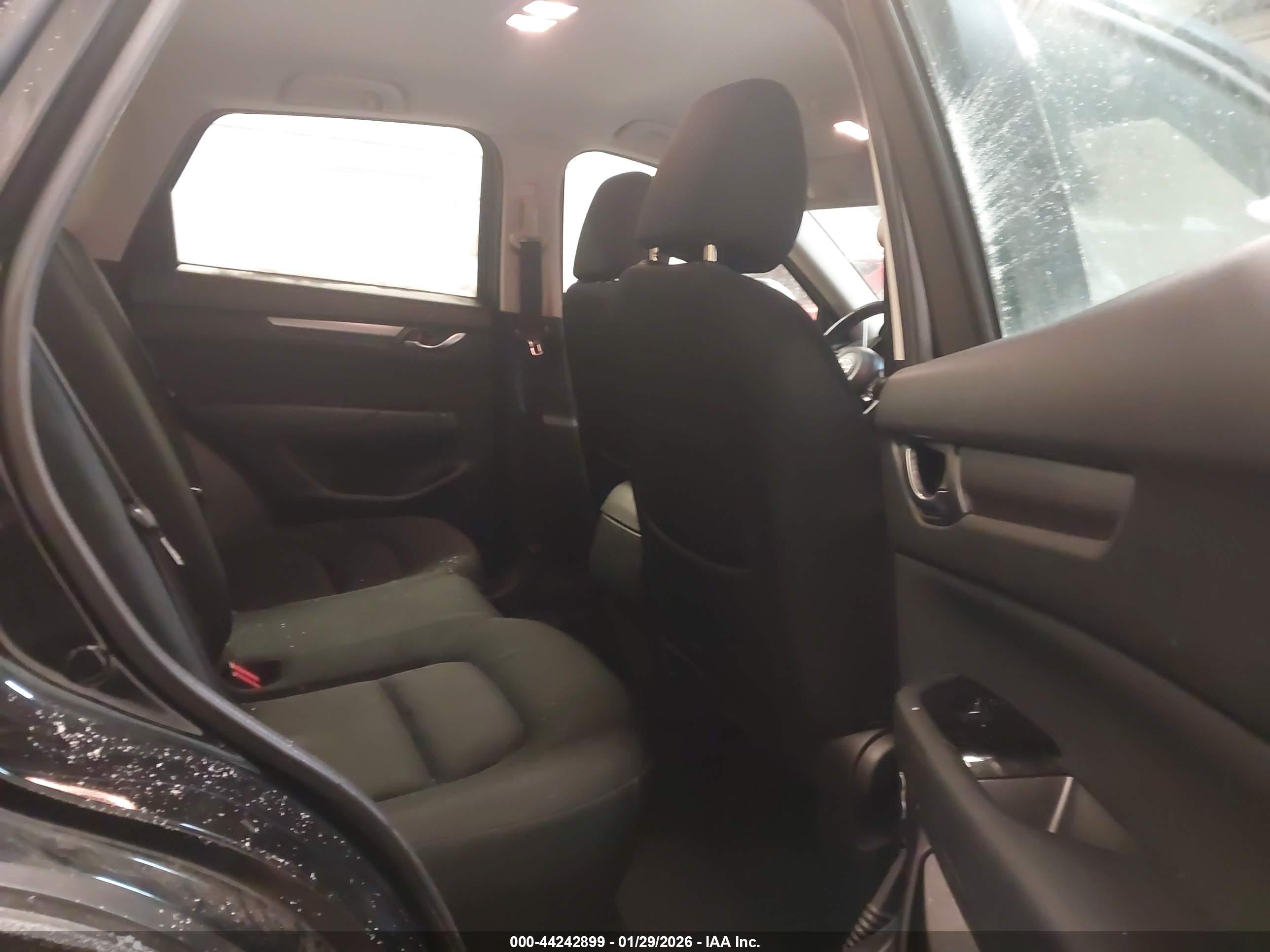 MAZDA CX-5 image 8