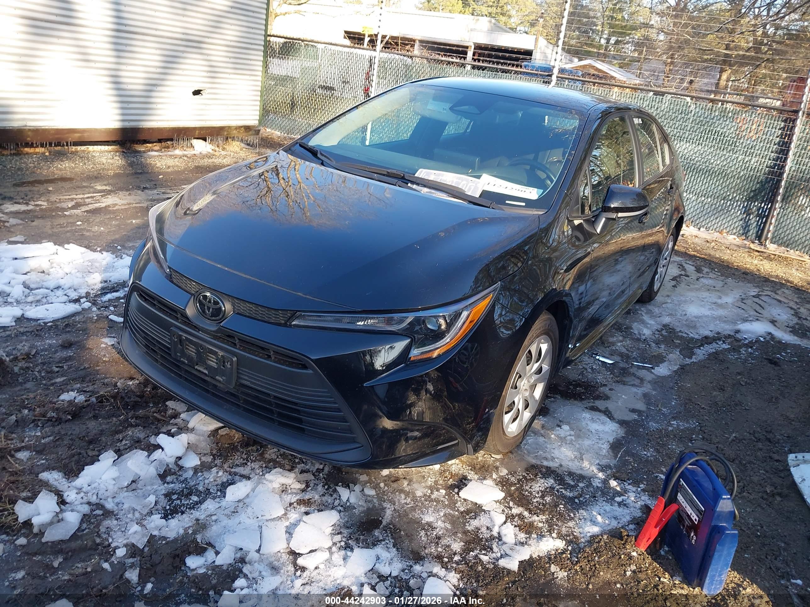 TOYOTA COROLLA image 2
