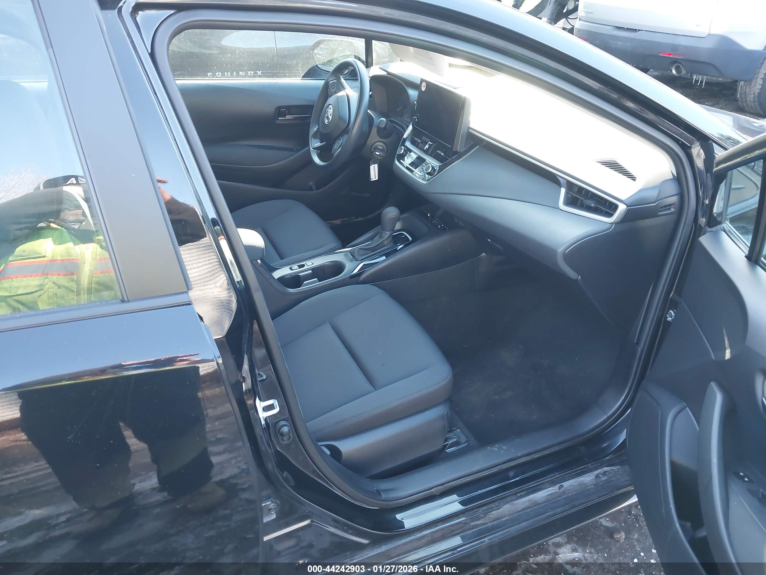 TOYOTA COROLLA image 5