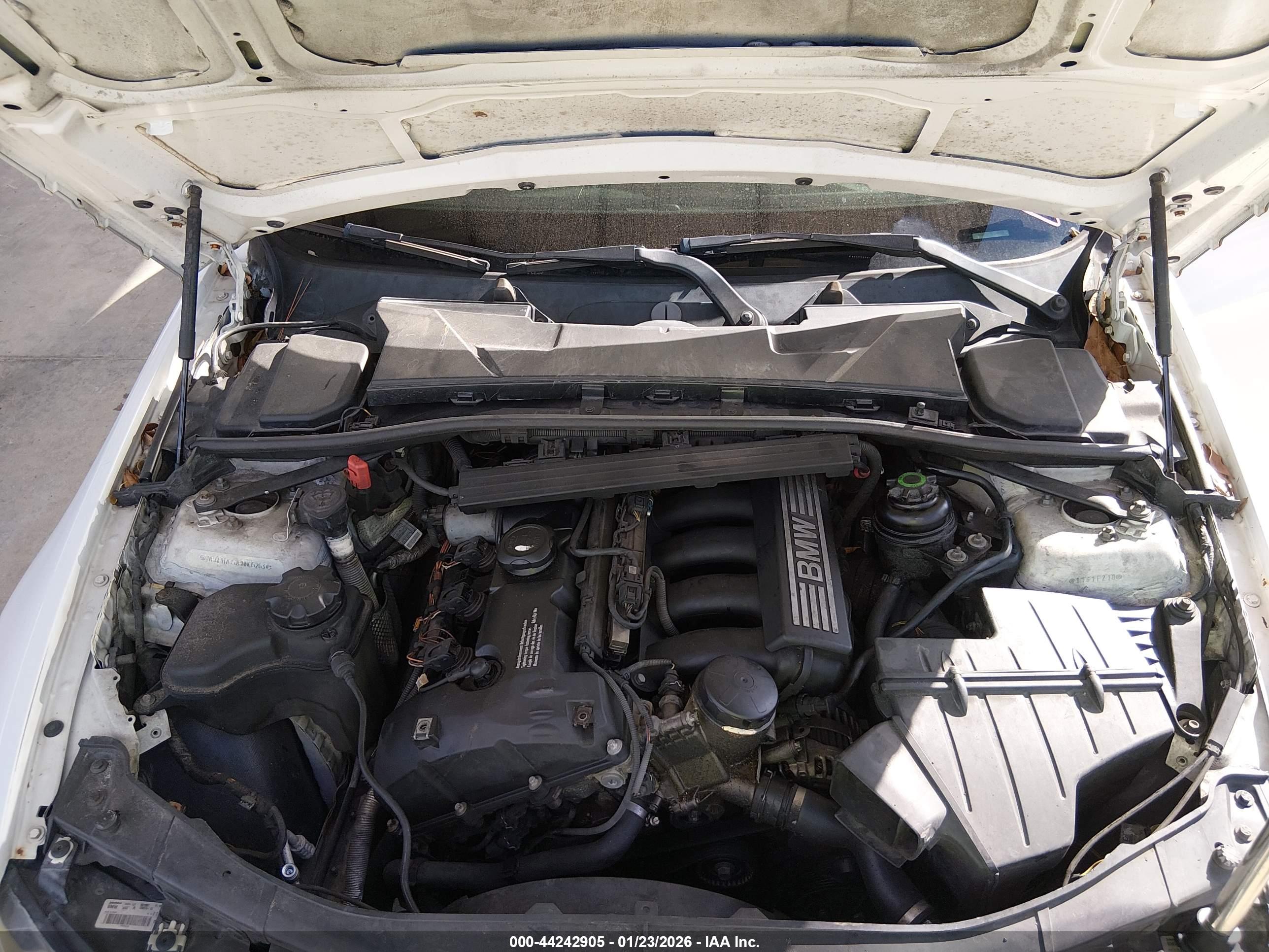 BMW 328I image 10