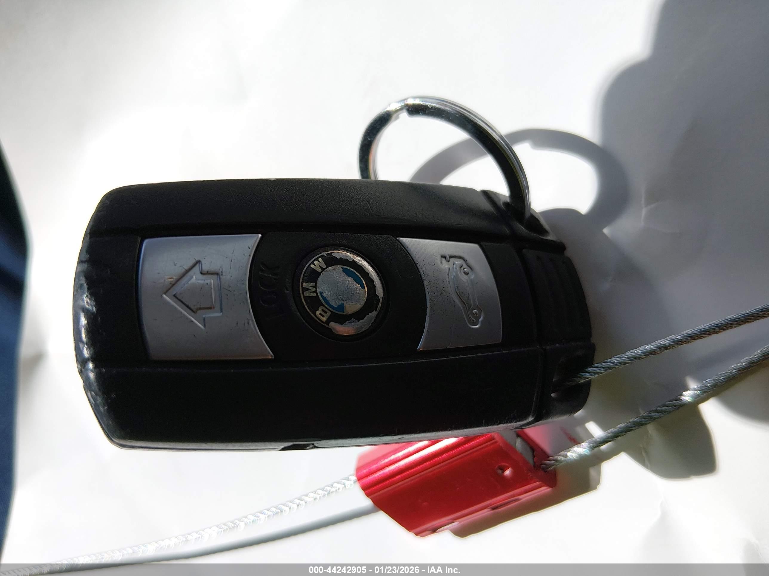 BMW 328I image 11