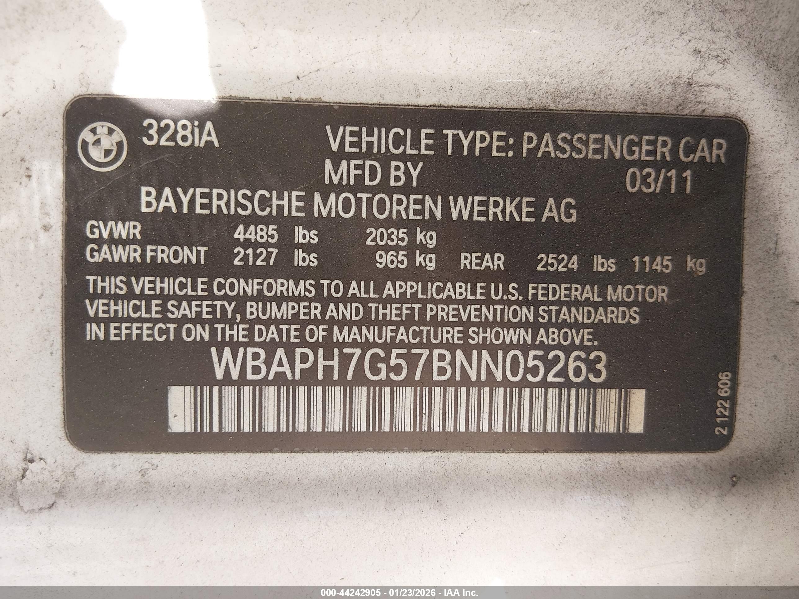 BMW 328I image 9