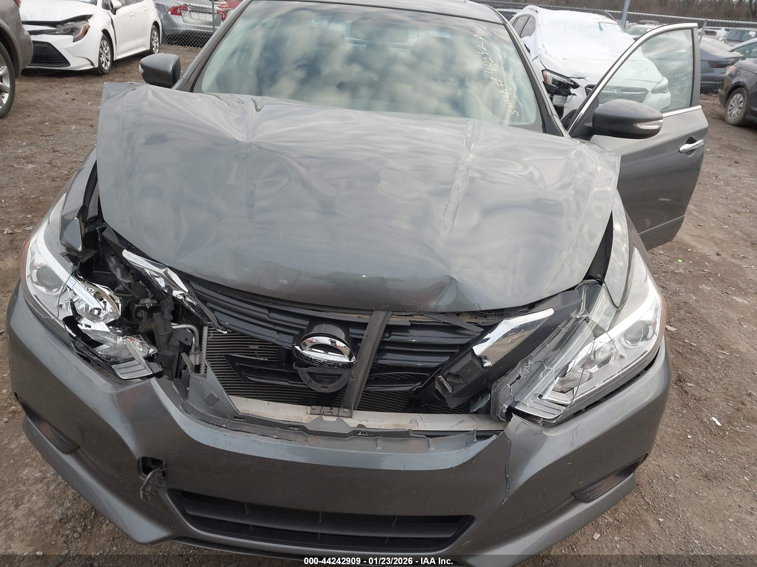 NISSAN ALTIMA image 6