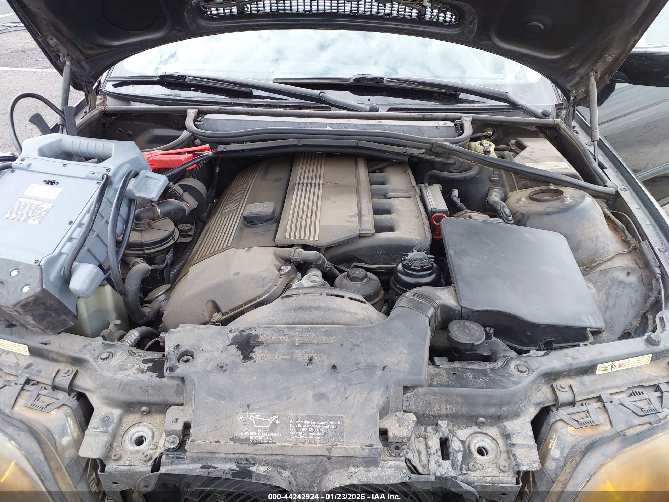 BMW 330I image 10