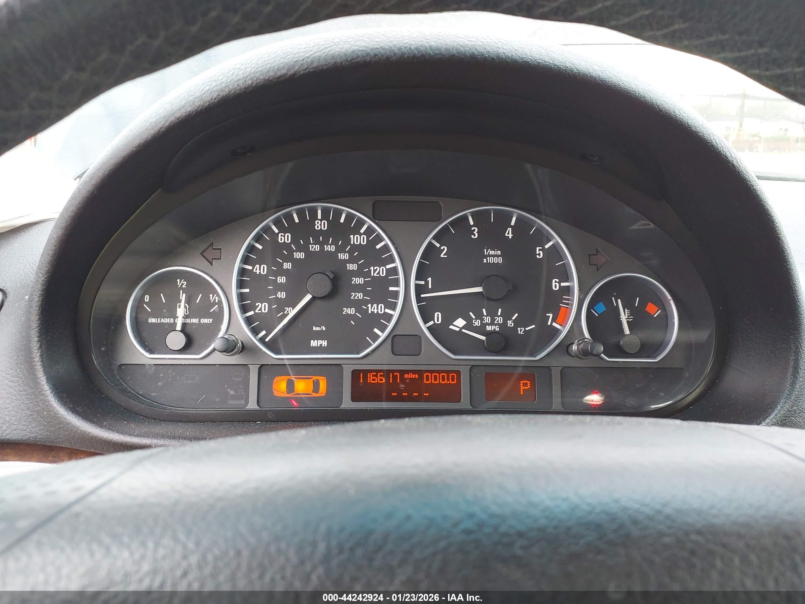 BMW 330I image 7