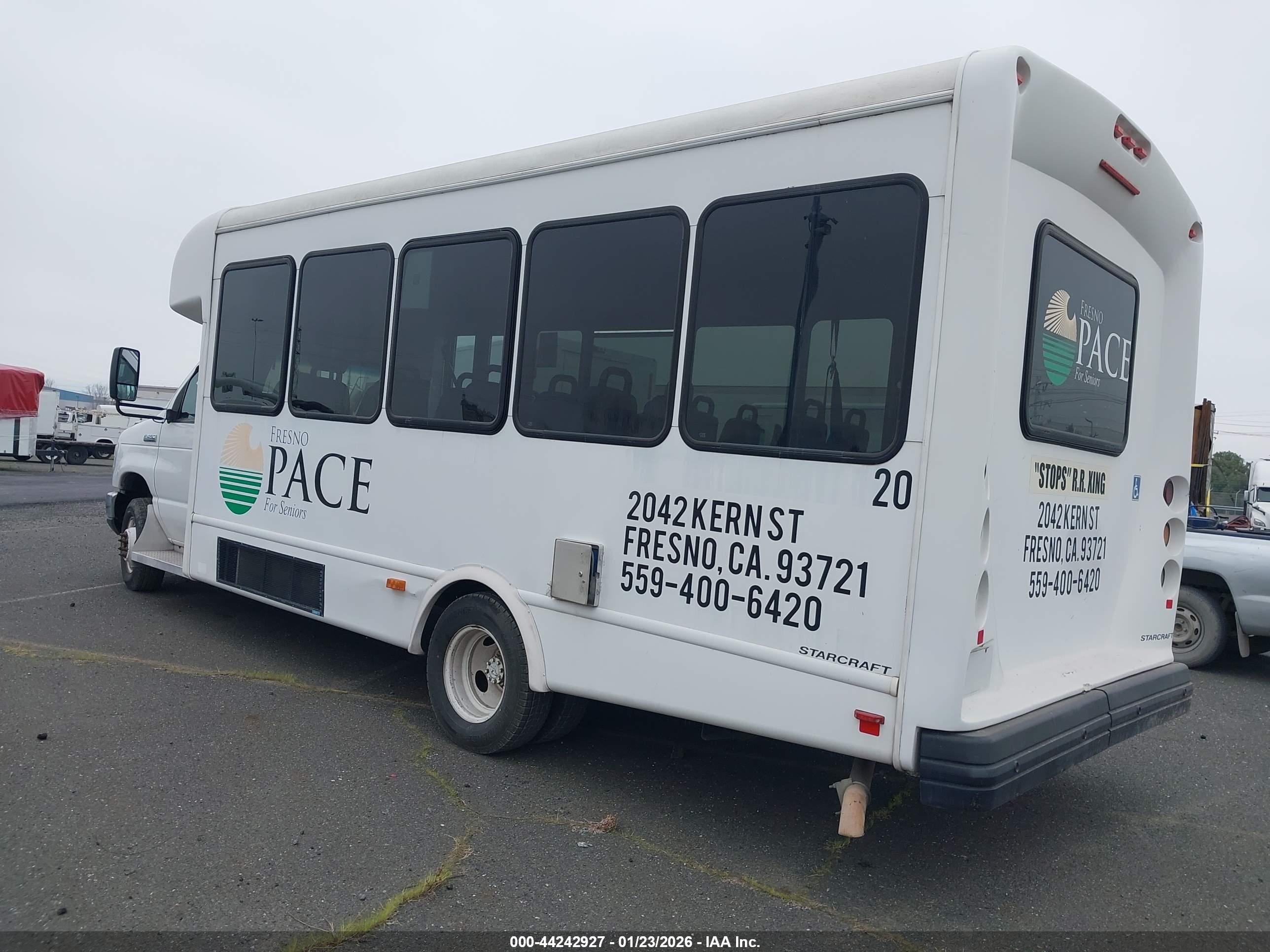 FORD E-450 image 3