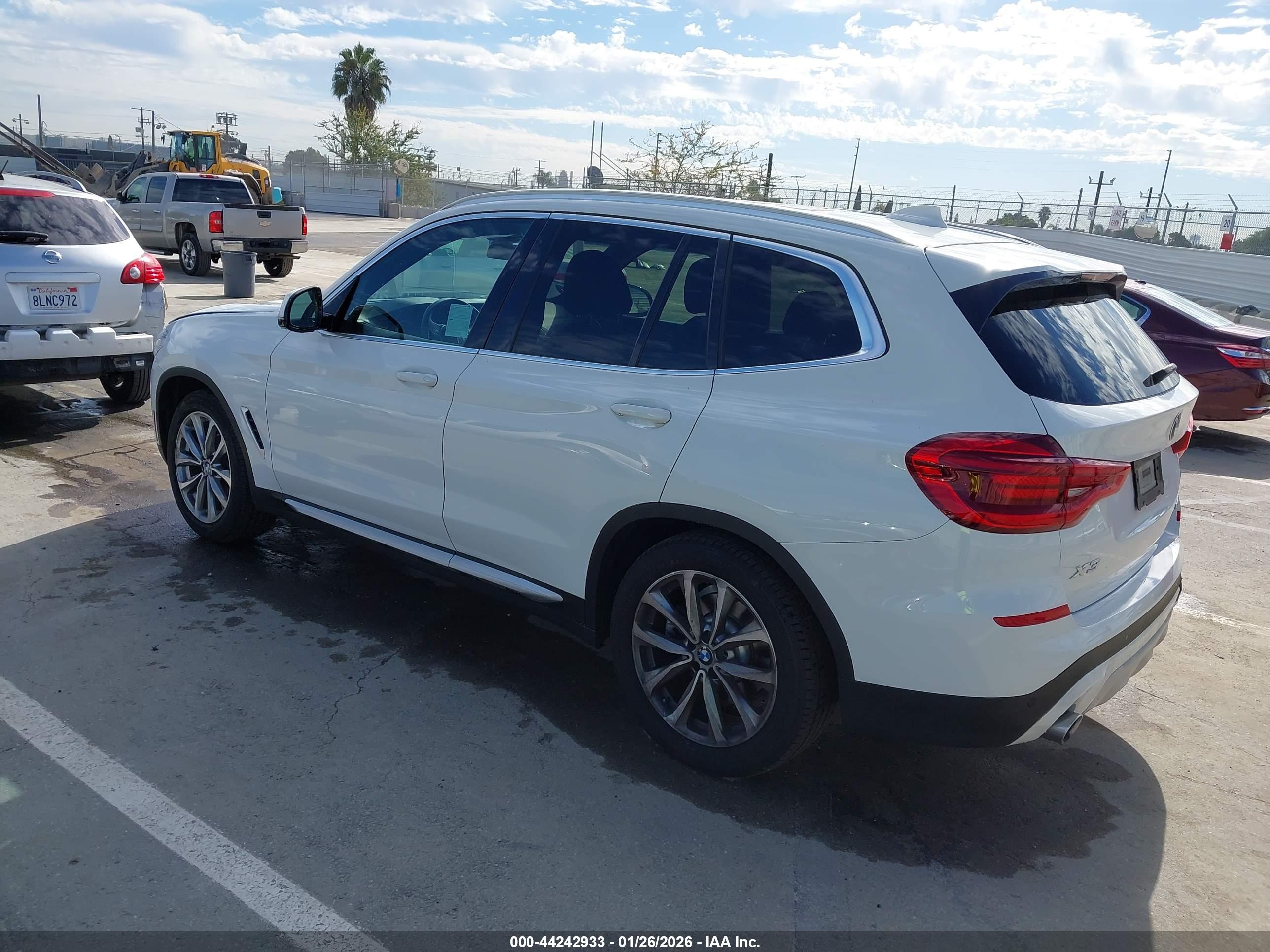 BMW X3 image 3