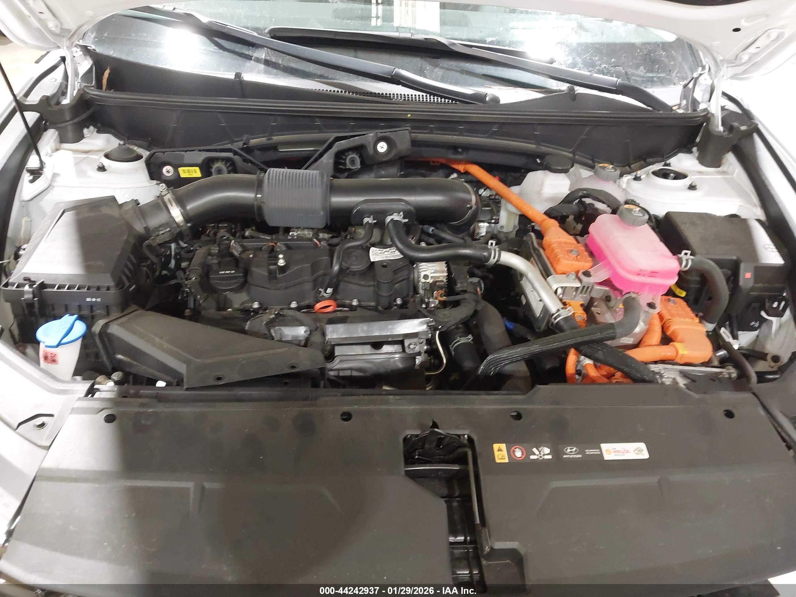 HYUNDAI TUCSON image 10