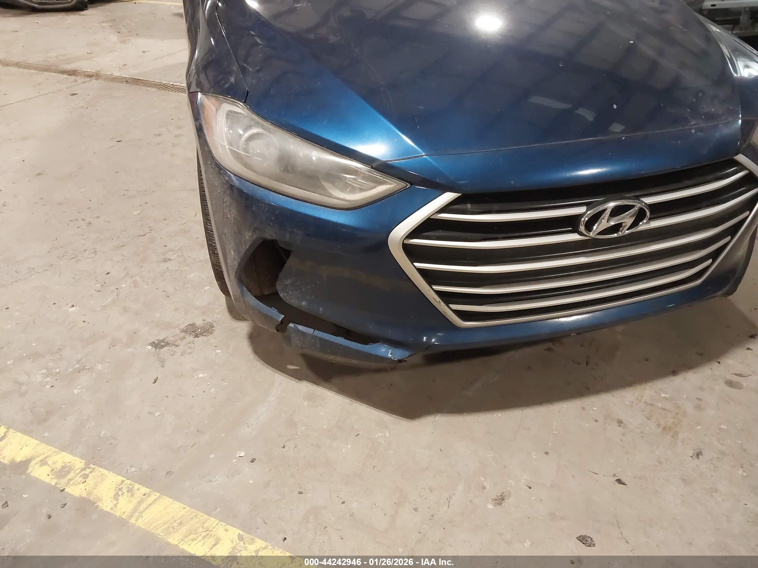 HYUNDAI ELANTRA image 6