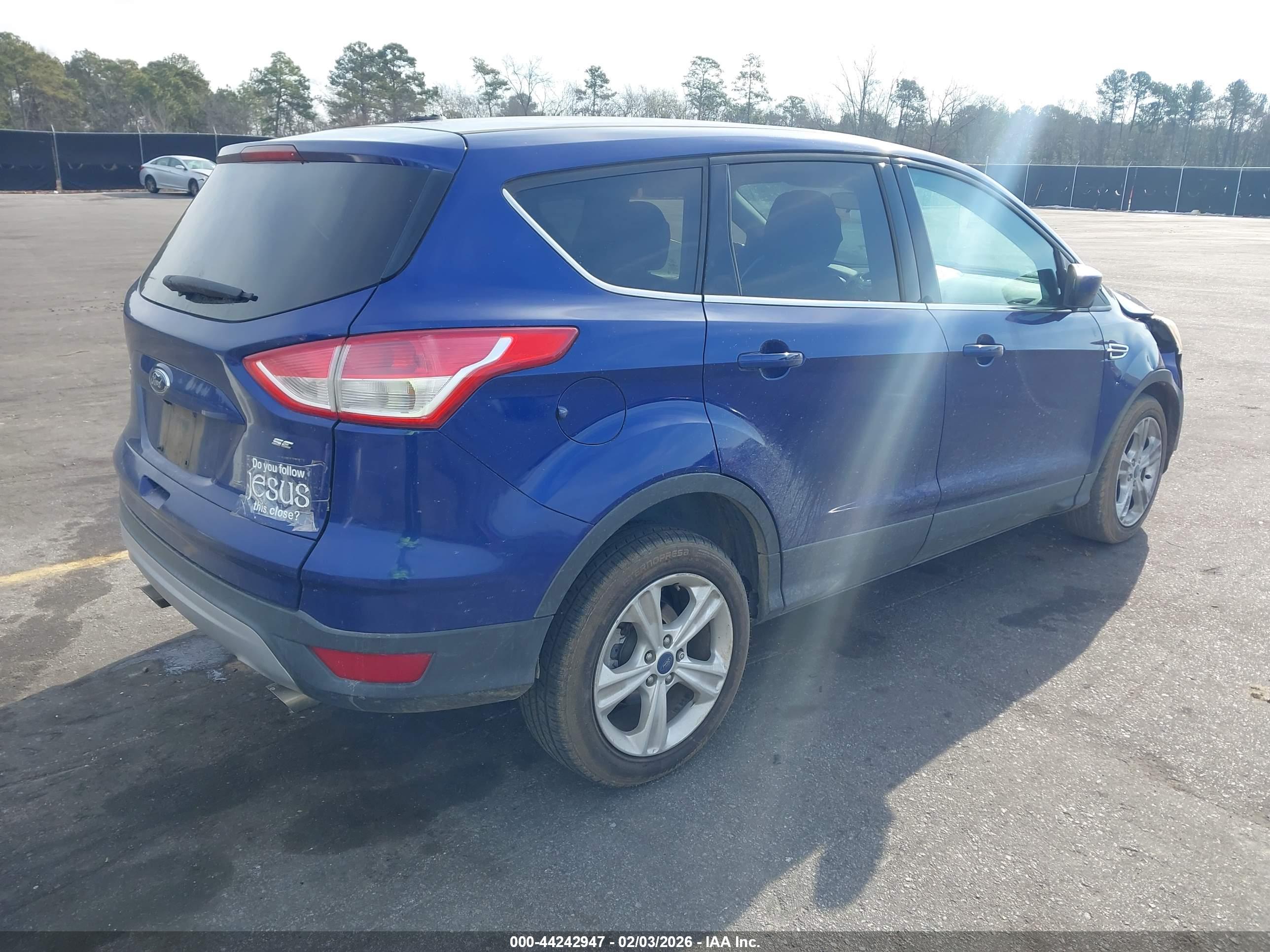 FORD ESCAPE image 4