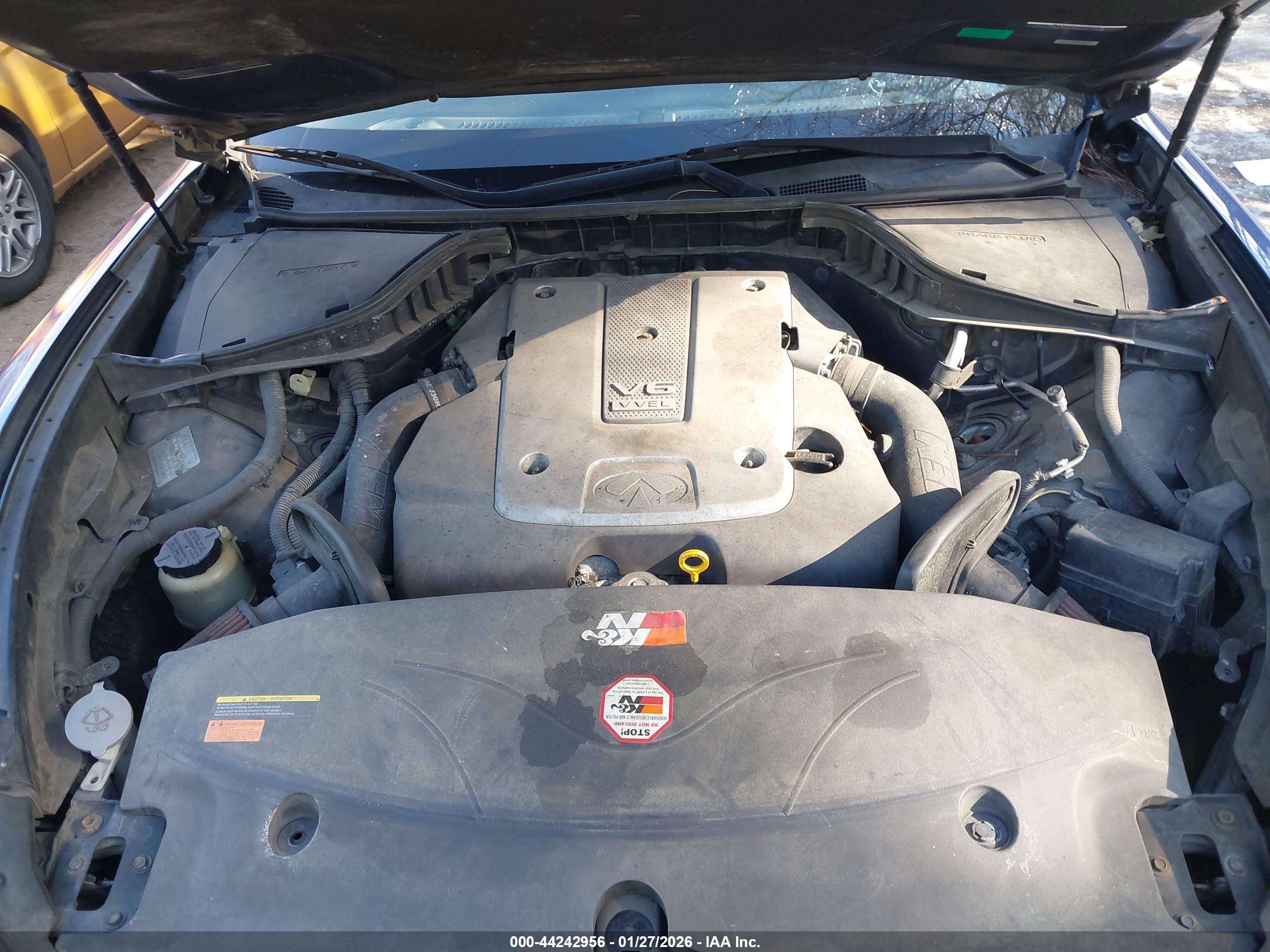 INFINITI M37 image 10