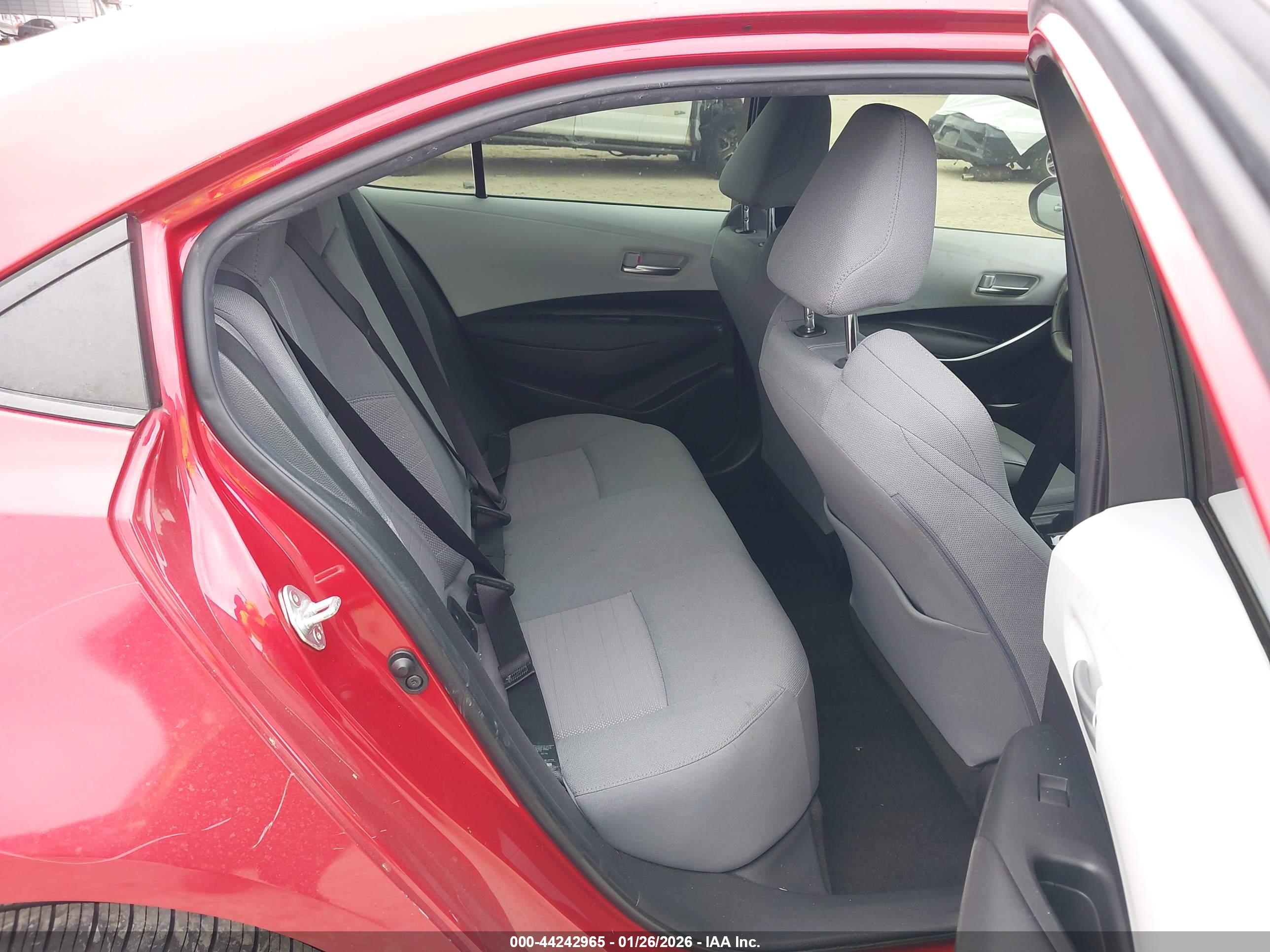 TOYOTA COROLLA image 8