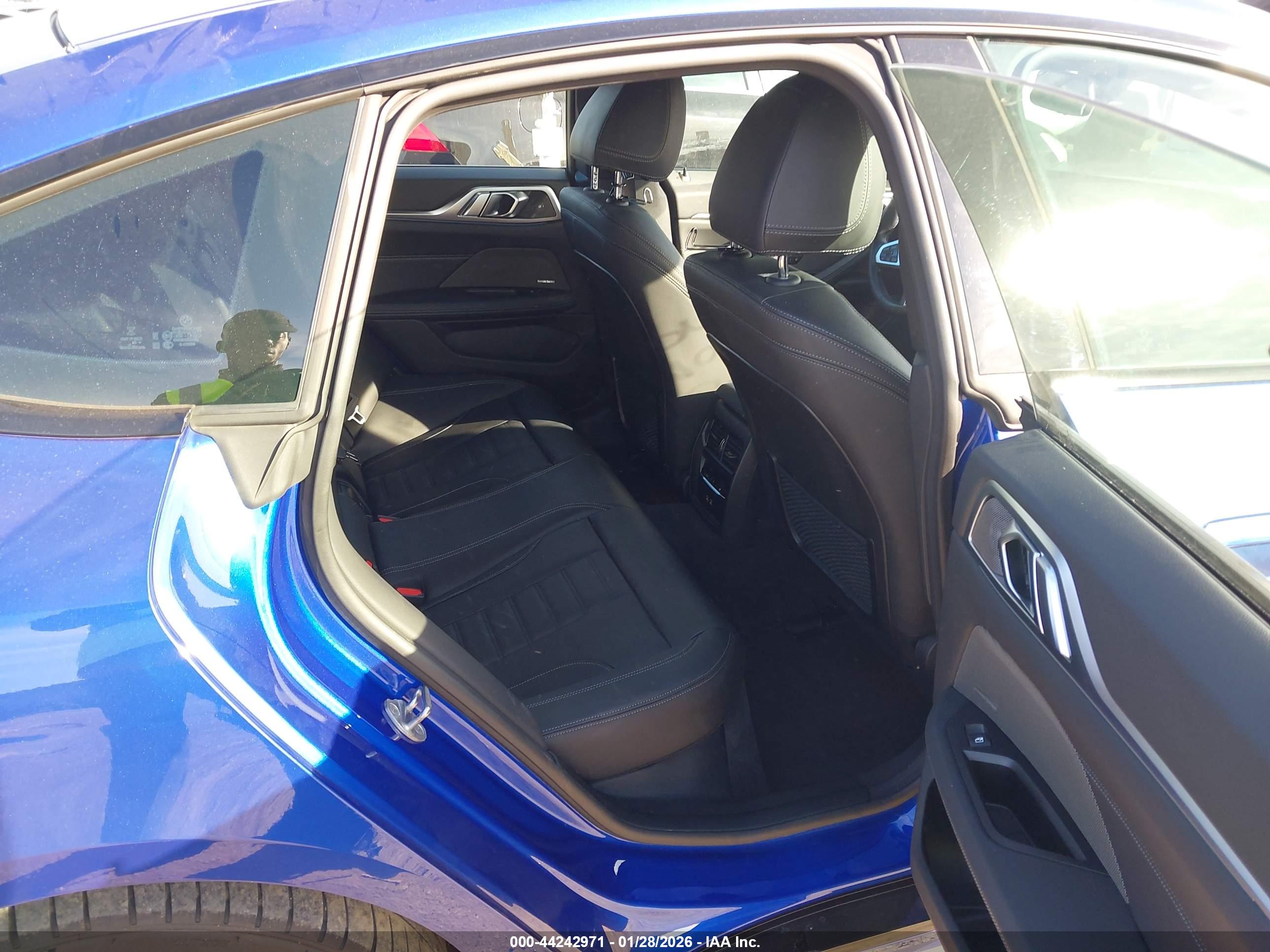 BMW I4 image 8