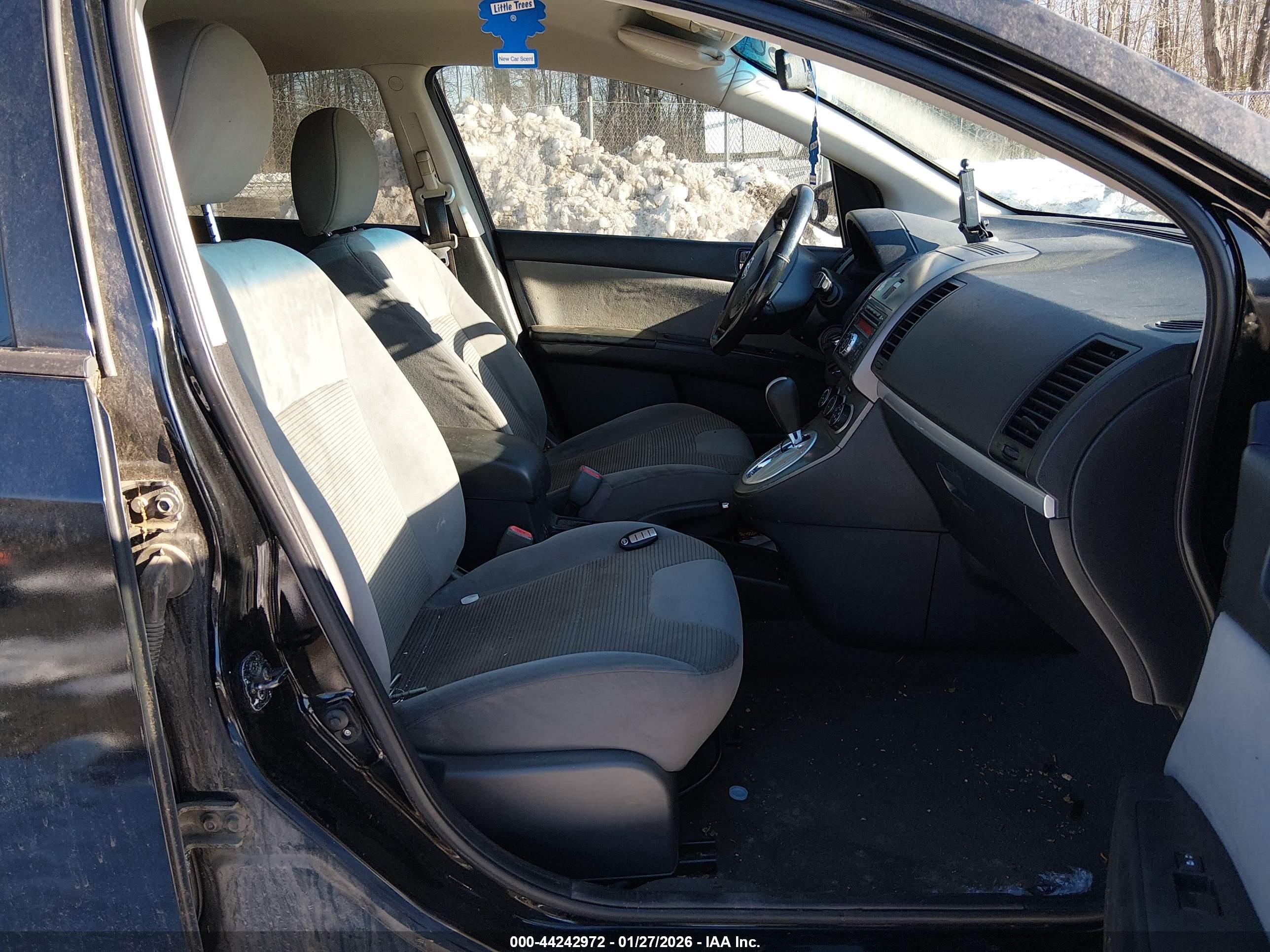 NISSAN SENTRA image 5