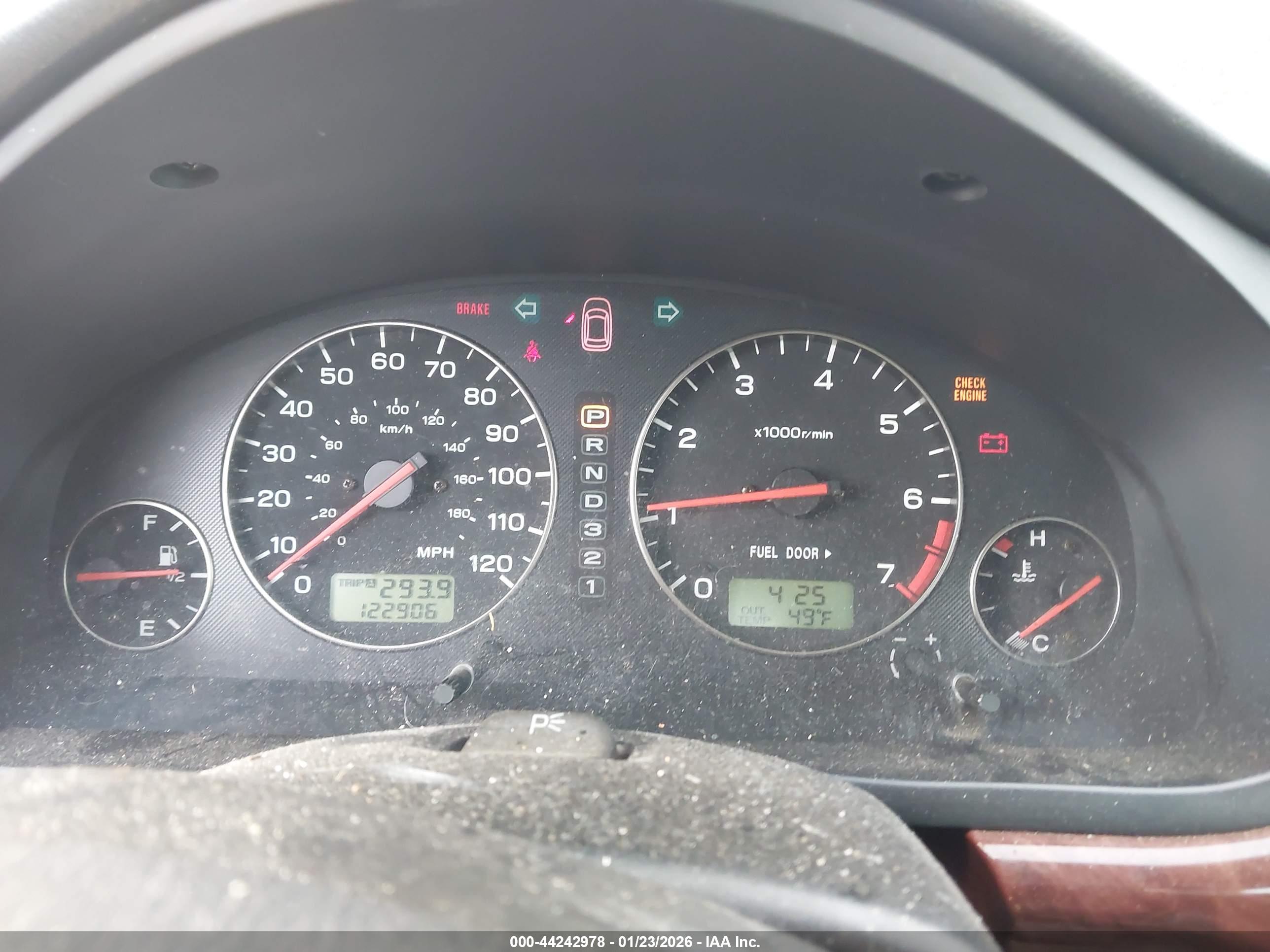 SUBARU LEGACY image 7