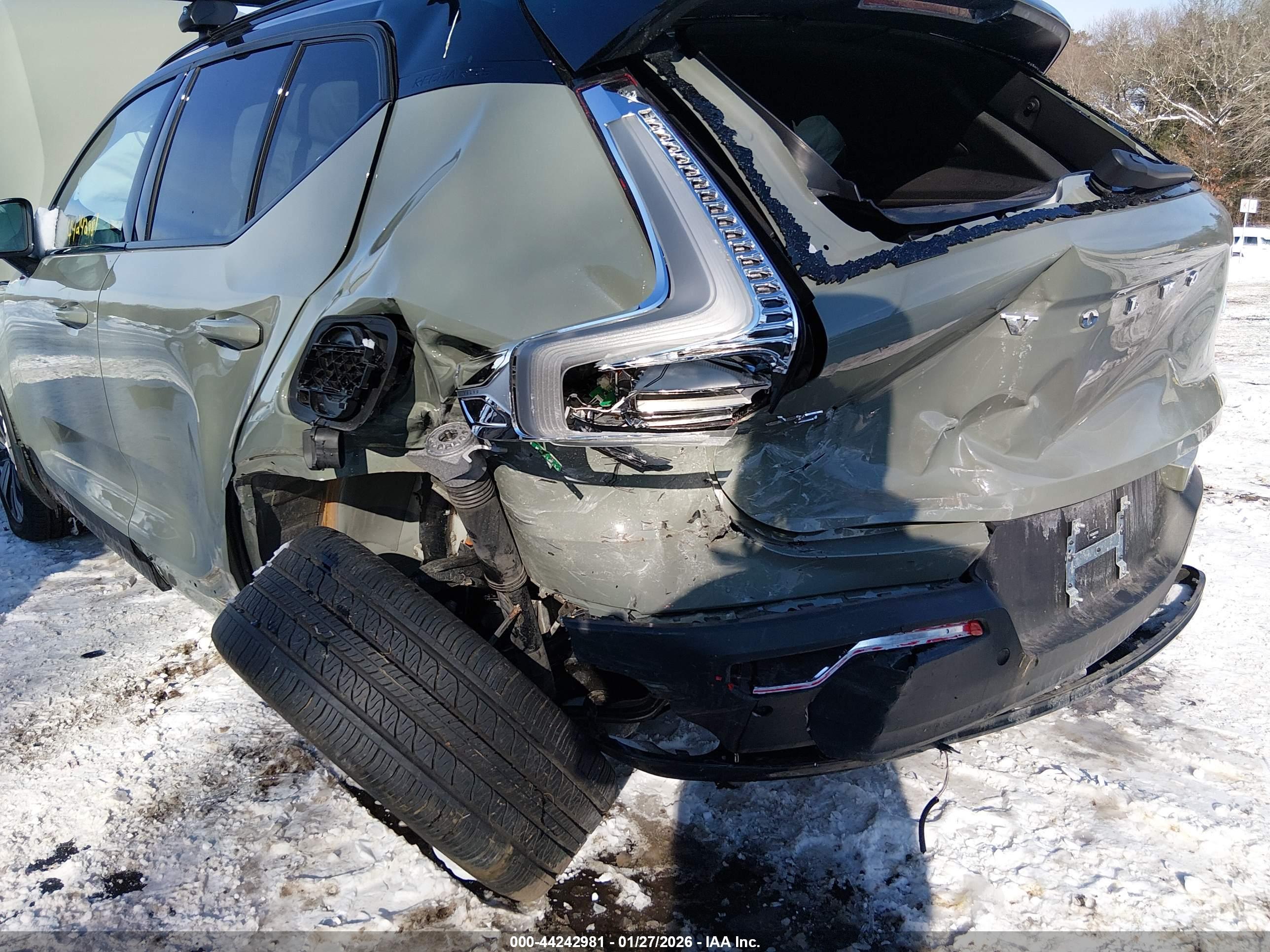 VOLVO XC40 image 6