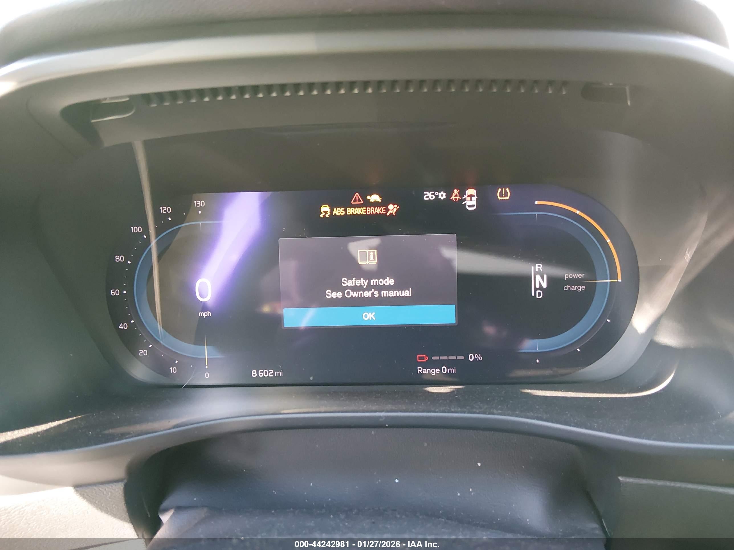 VOLVO XC40 image 7