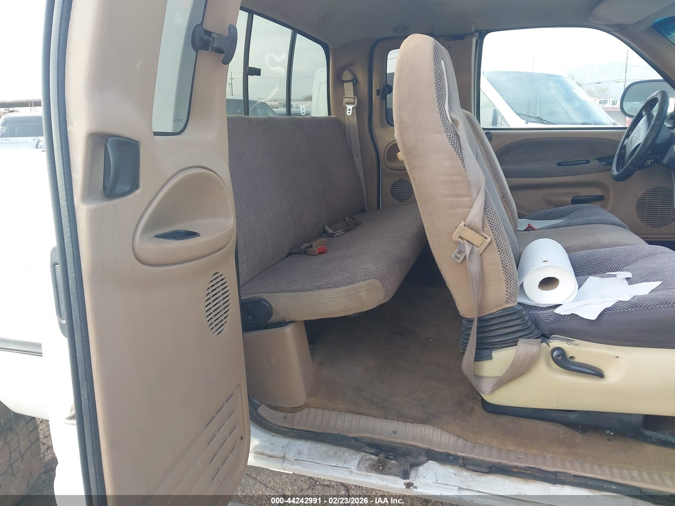 DODGE RAM image 8
