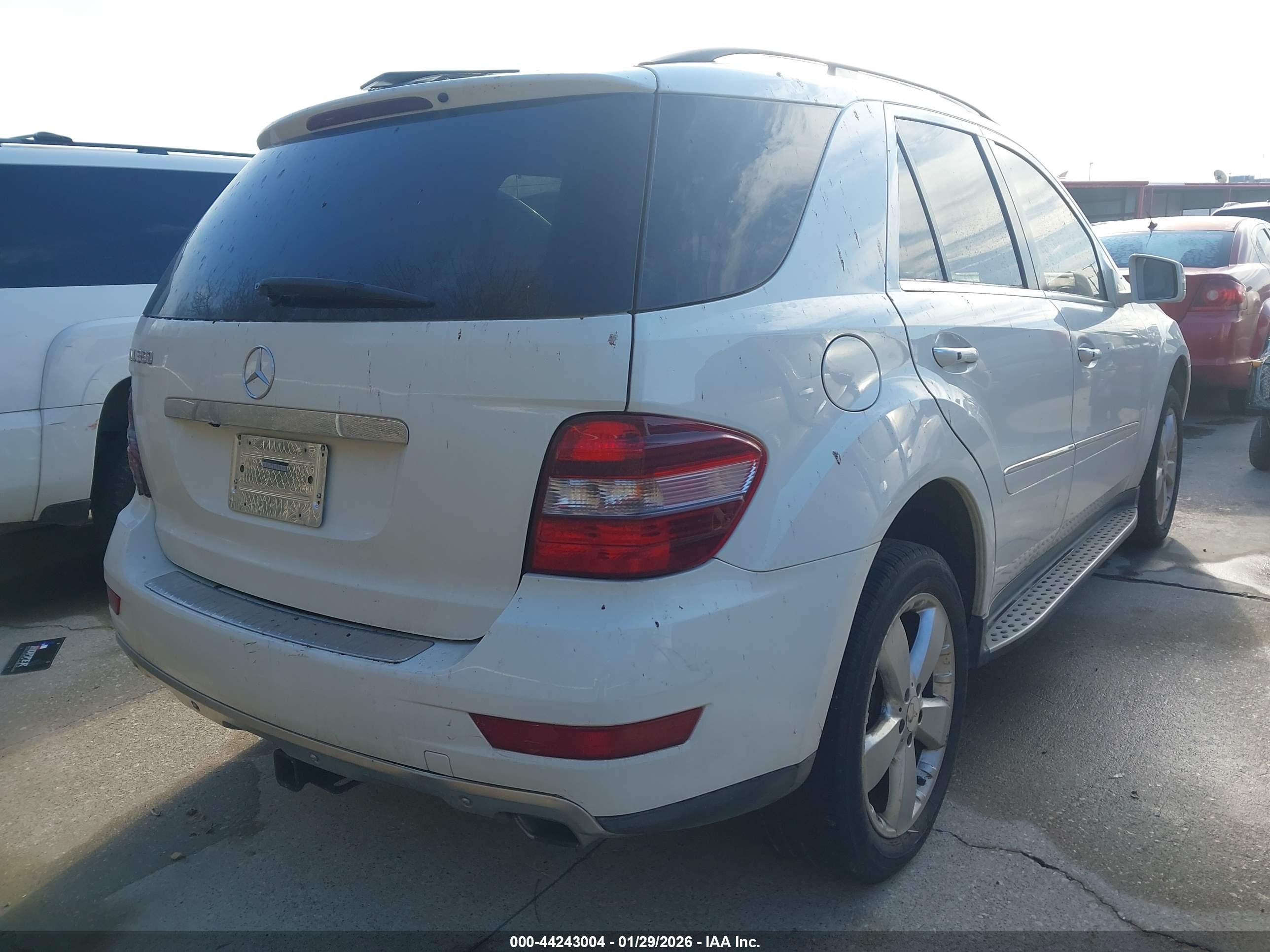 MERCEDES-BENZ ML image 4