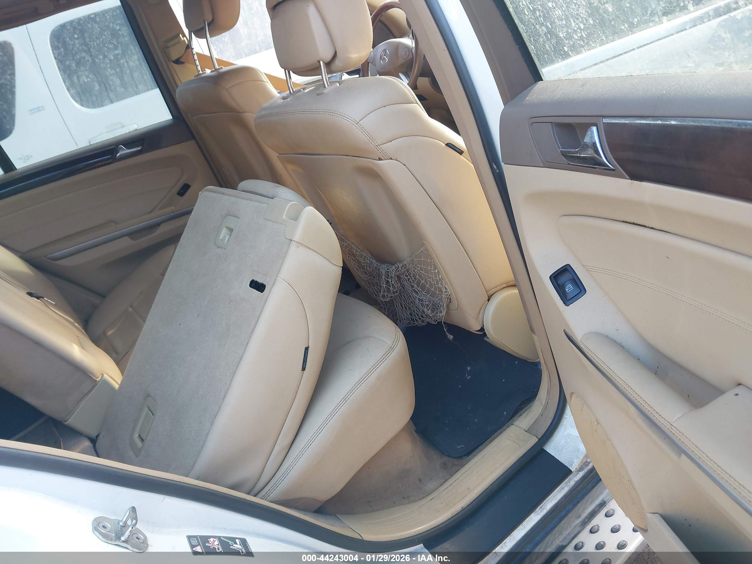 MERCEDES-BENZ ML image 8