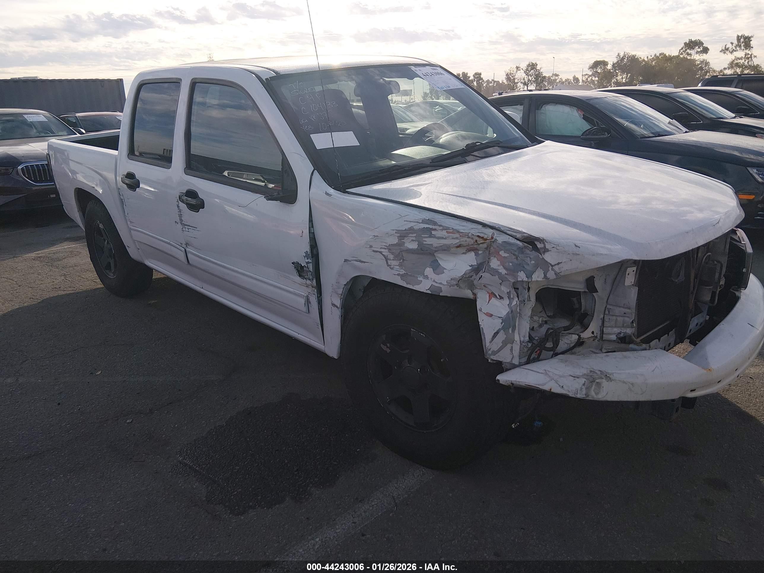 CHEVROLET COLORADO image 6