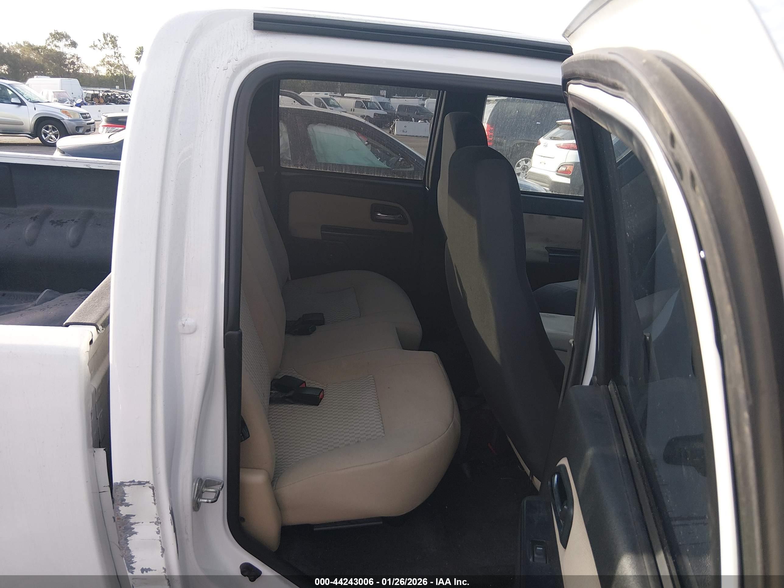 CHEVROLET COLORADO image 8
