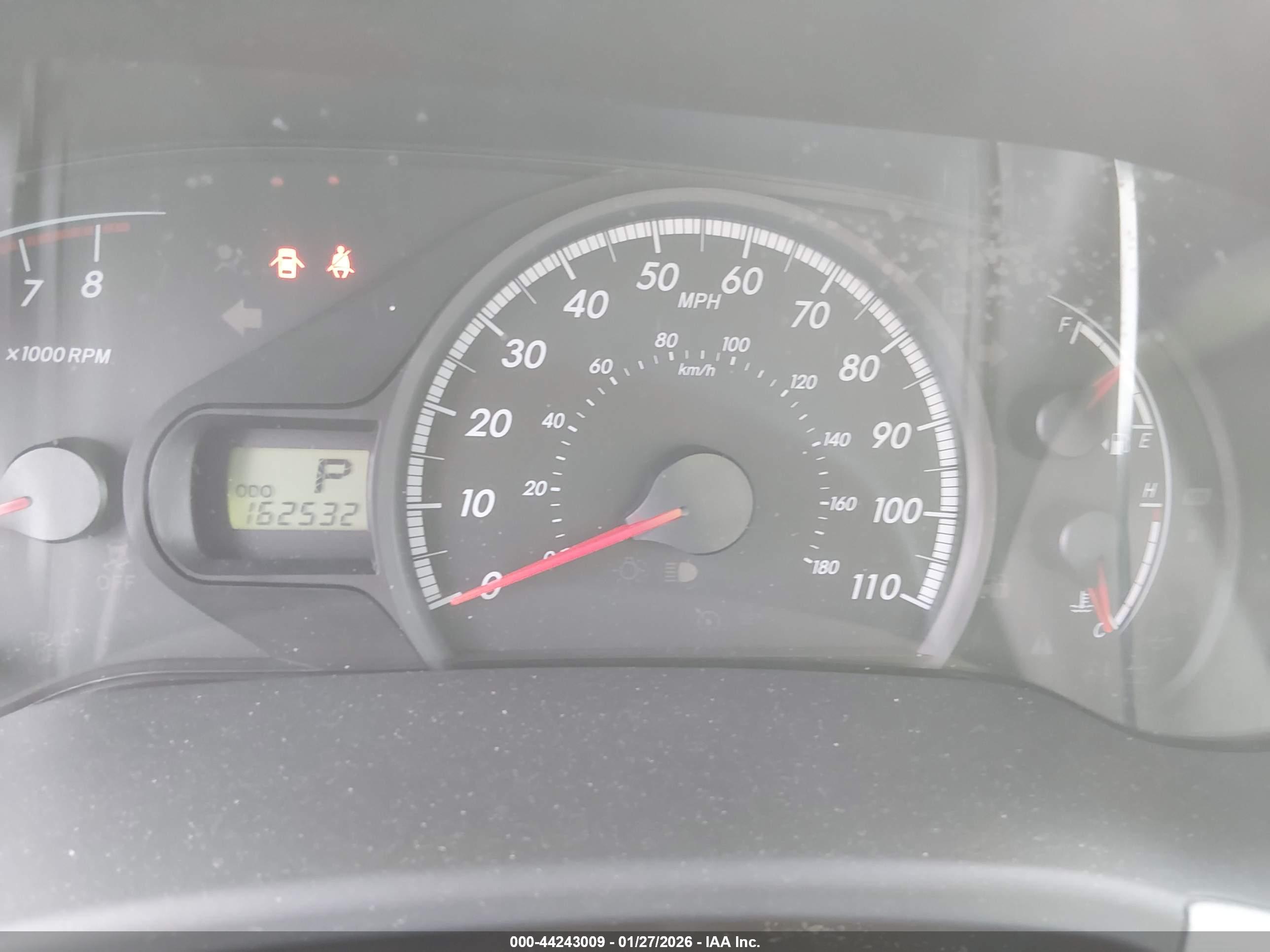 TOYOTA SIENNA image 7