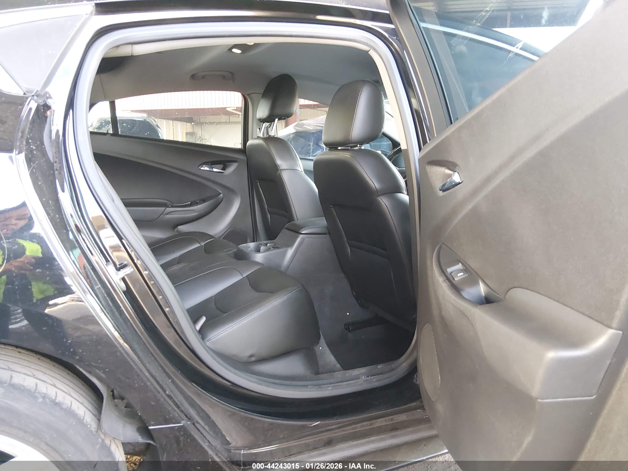 CHEVROLET VOLT image 8