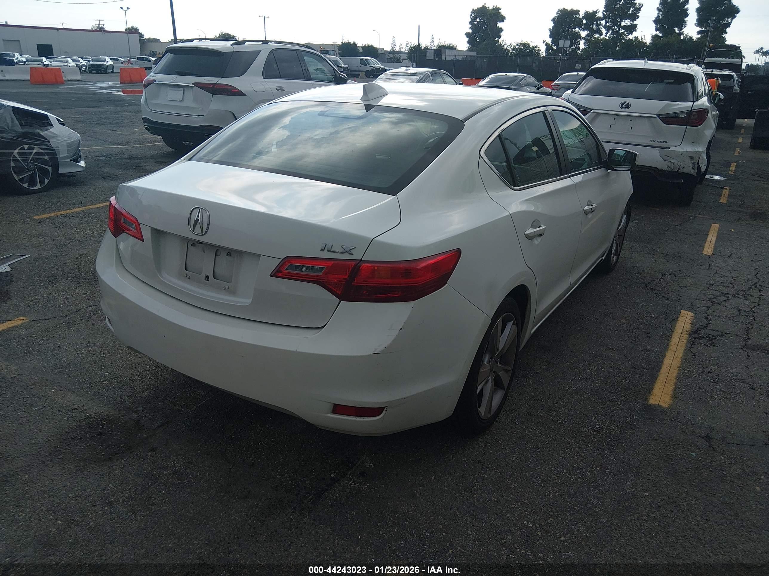 ACURA ILX image 4