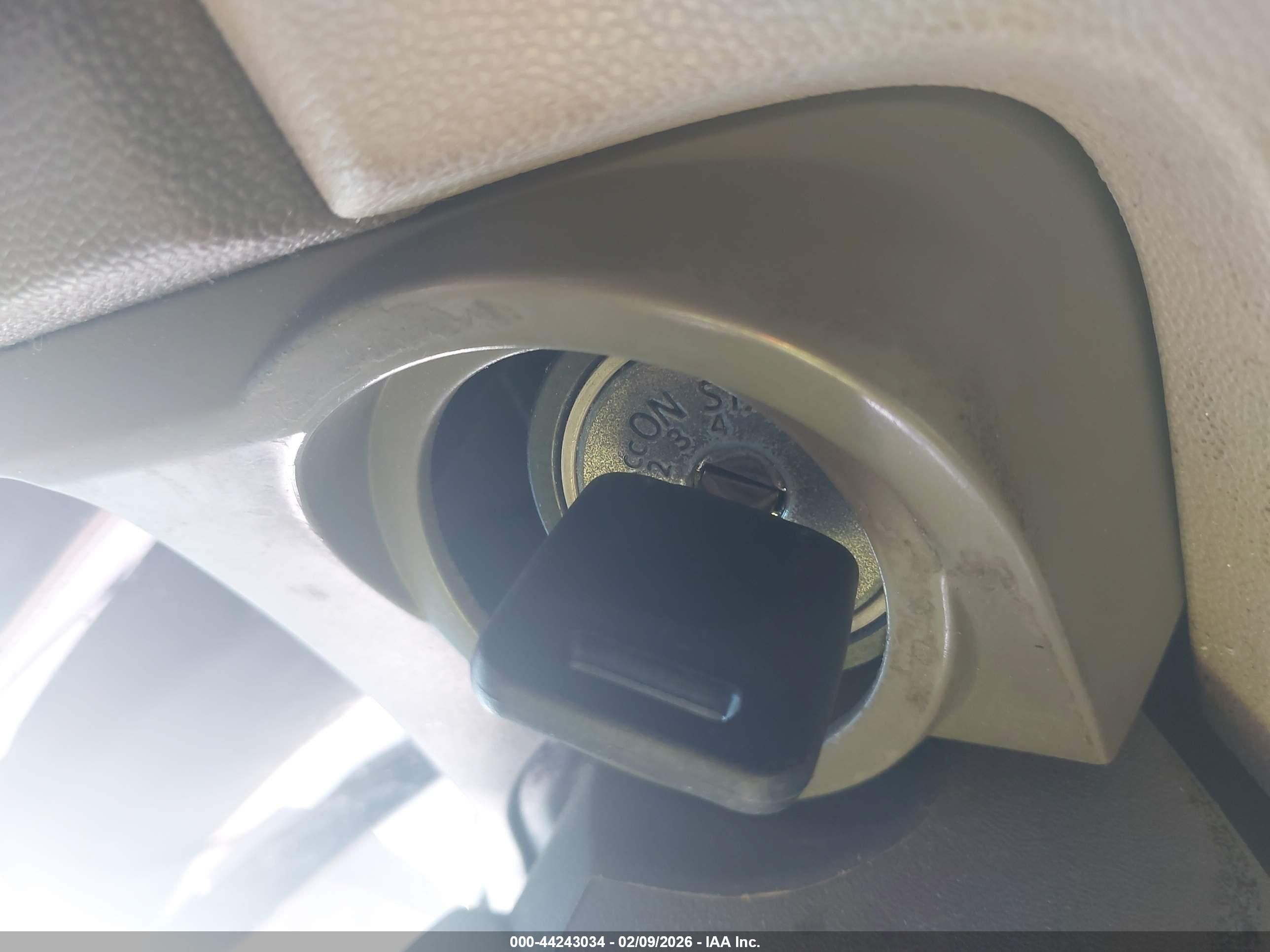 INFINITI QX56 image 11