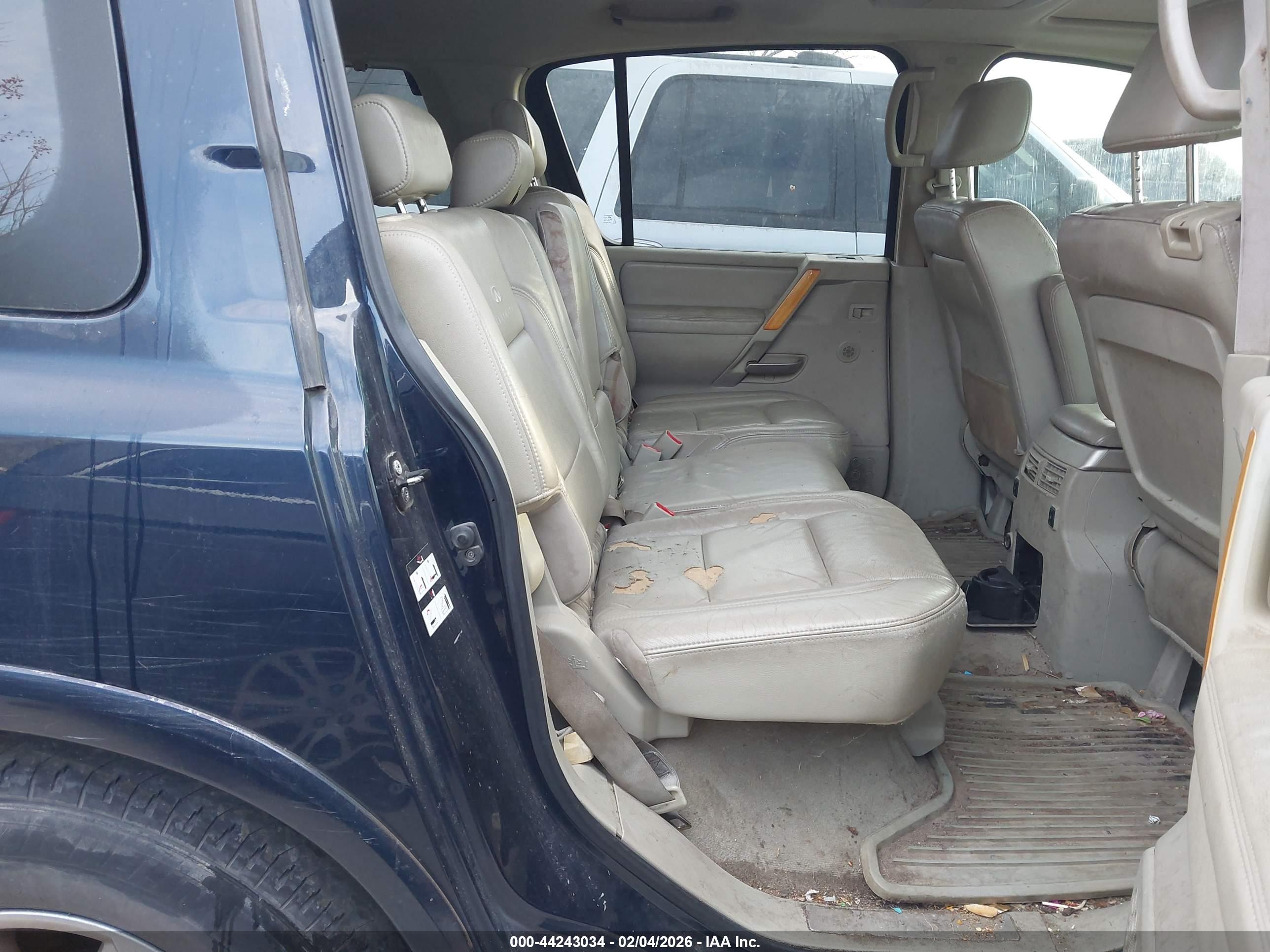 INFINITI QX56 image 8