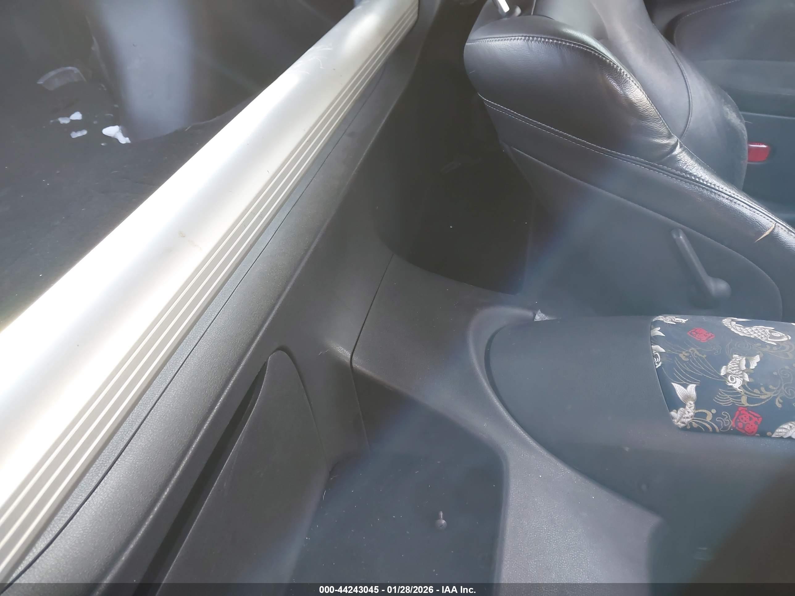 NISSAN 370Z image 8