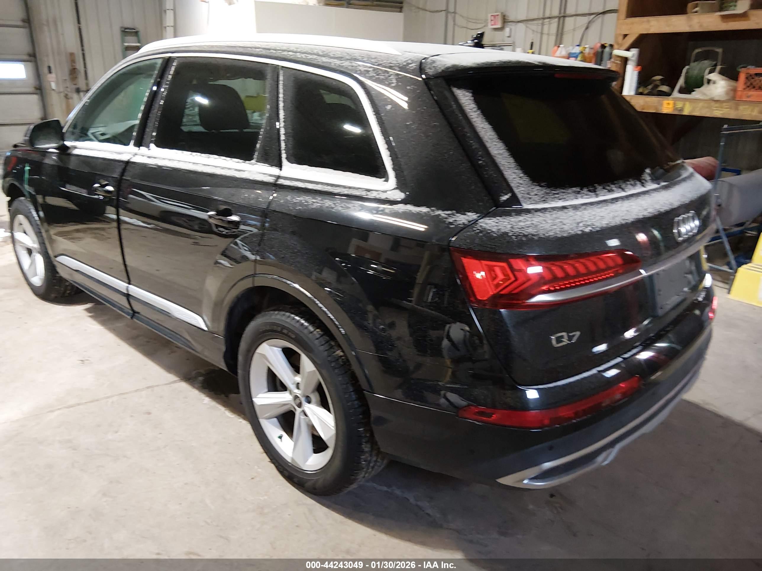 AUDI Q7 image 3