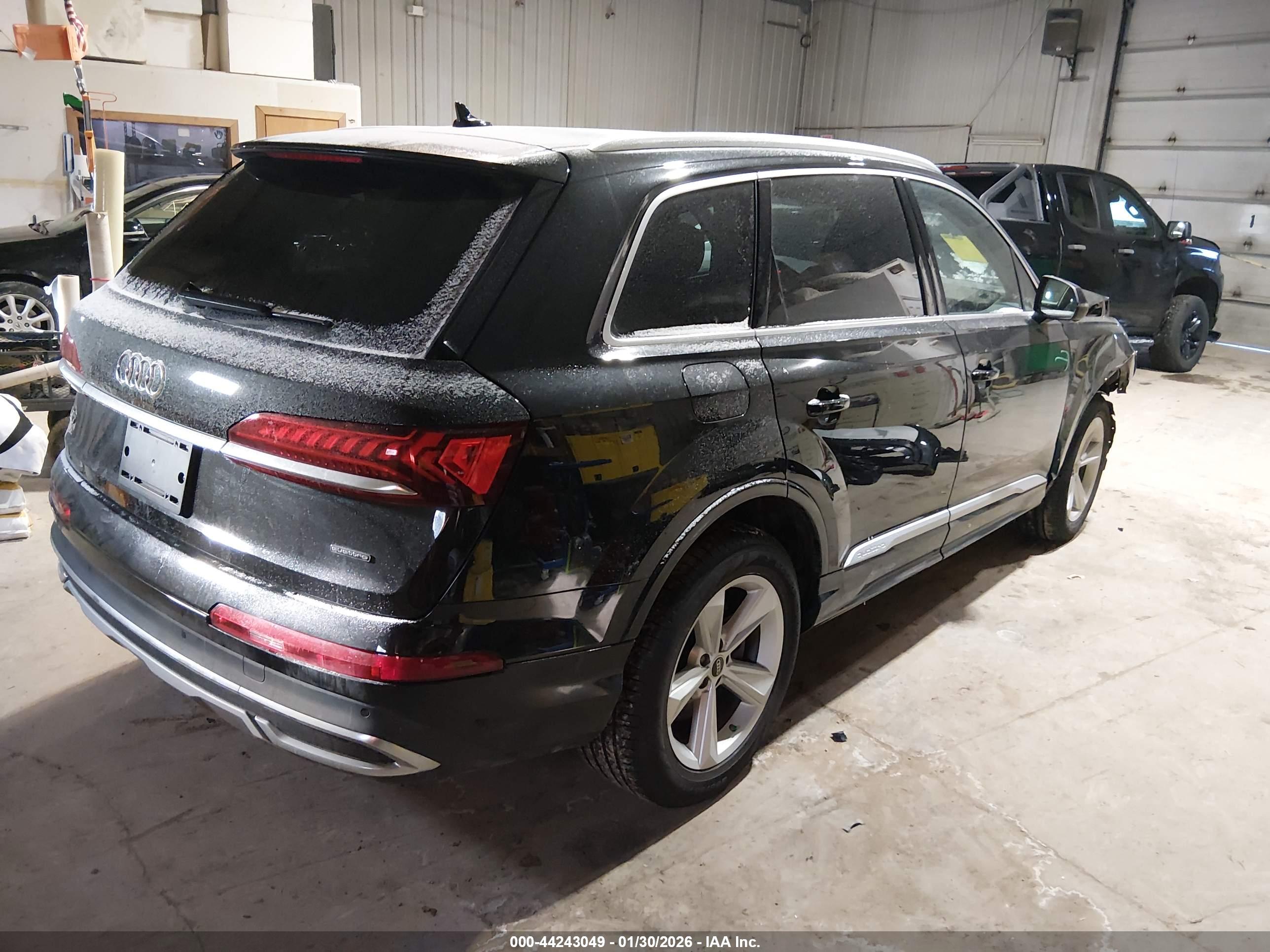 AUDI Q7 image 4